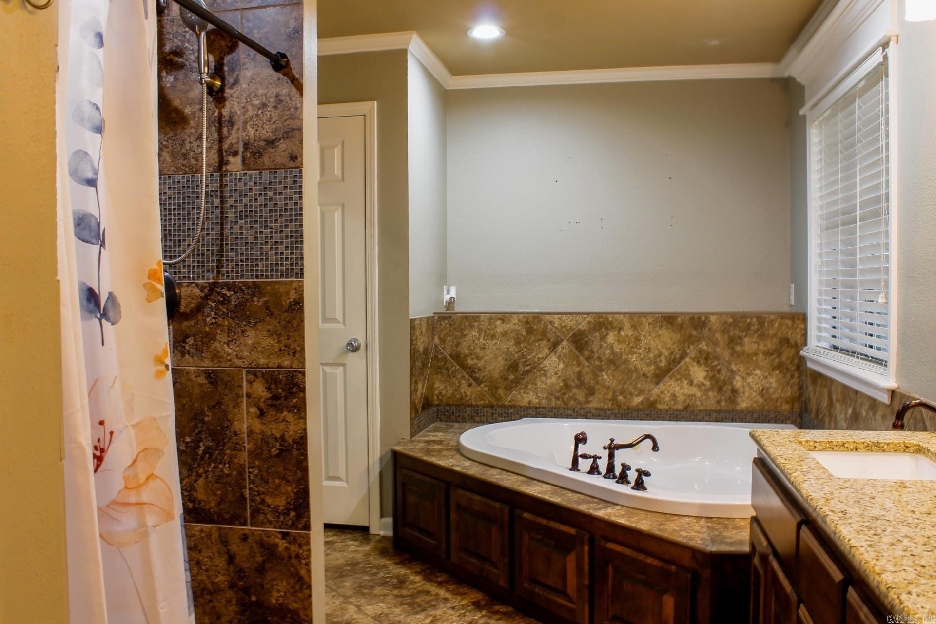 9 Weaver Street Vilonia, AR 72173