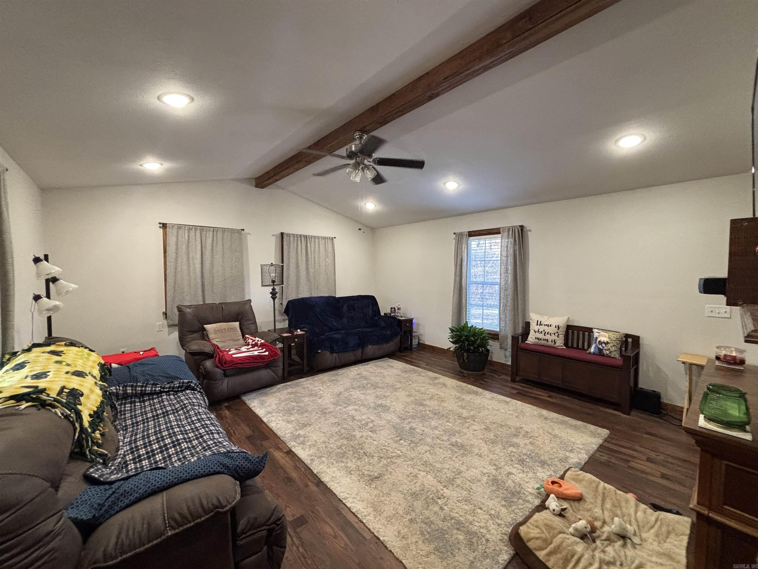 199 Madison 1271 Huntsville, AR 72740