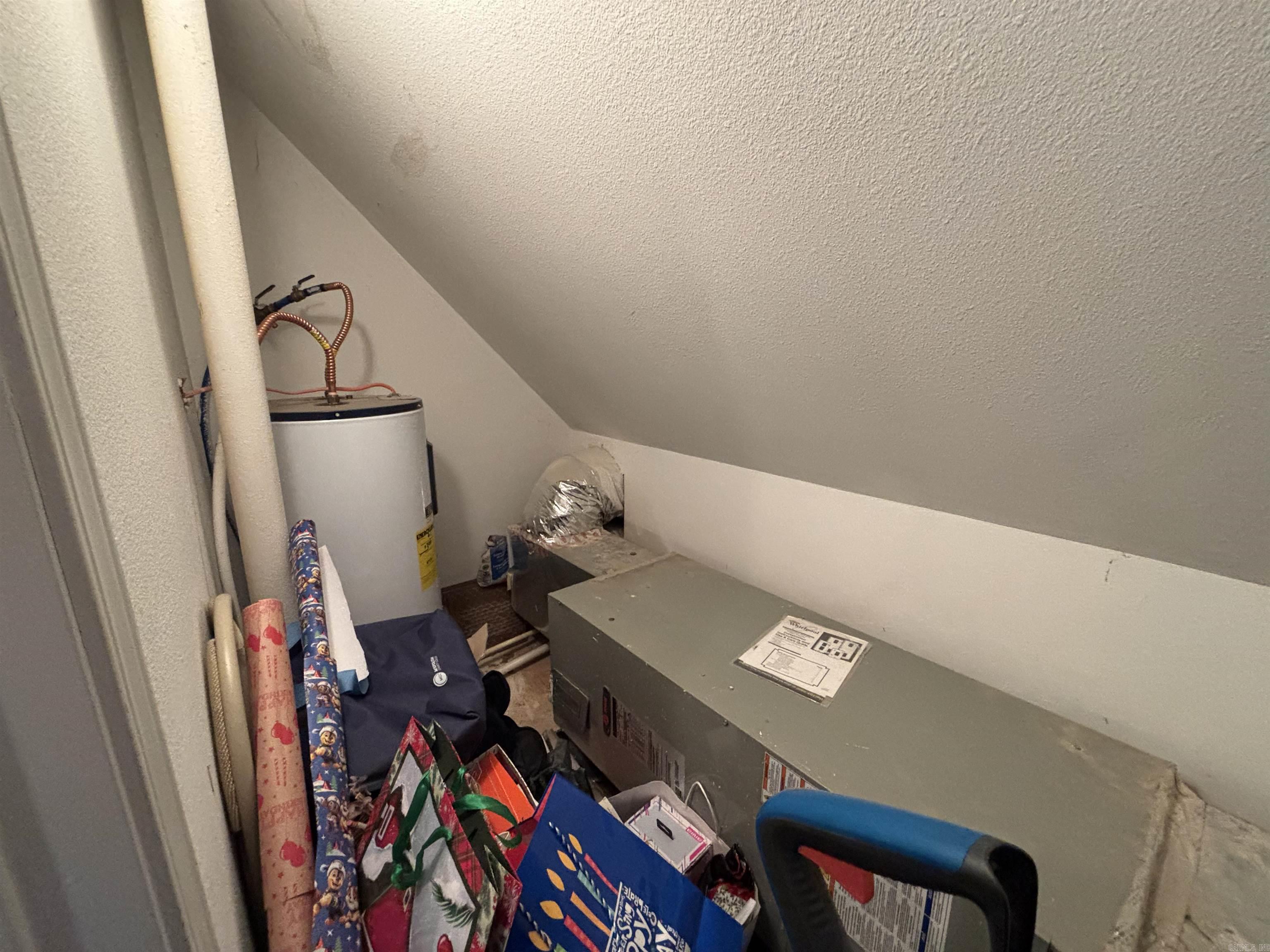 199 Madison 1271 Huntsville, AR 72740