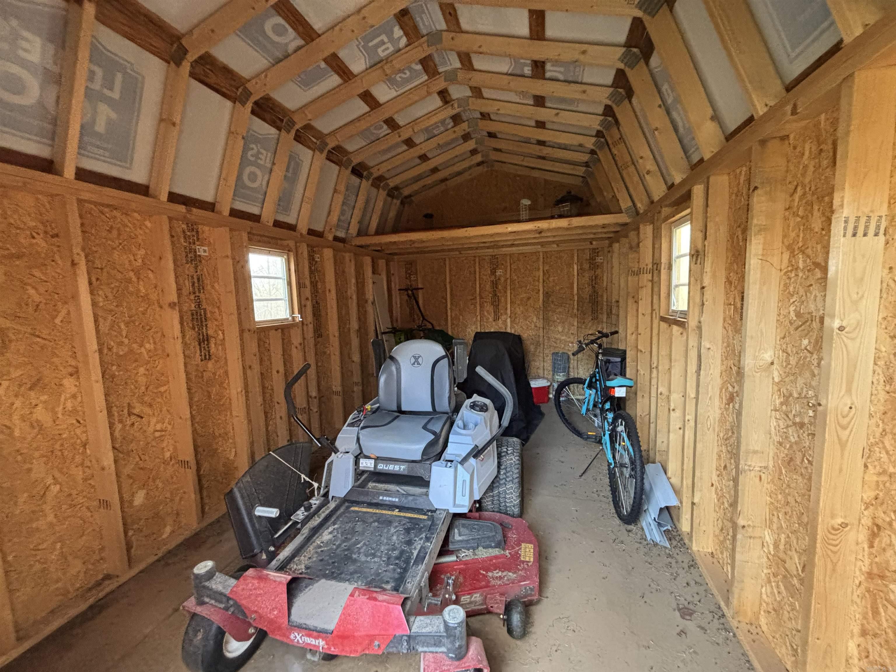 199 Madison 1271 Huntsville, AR 72740