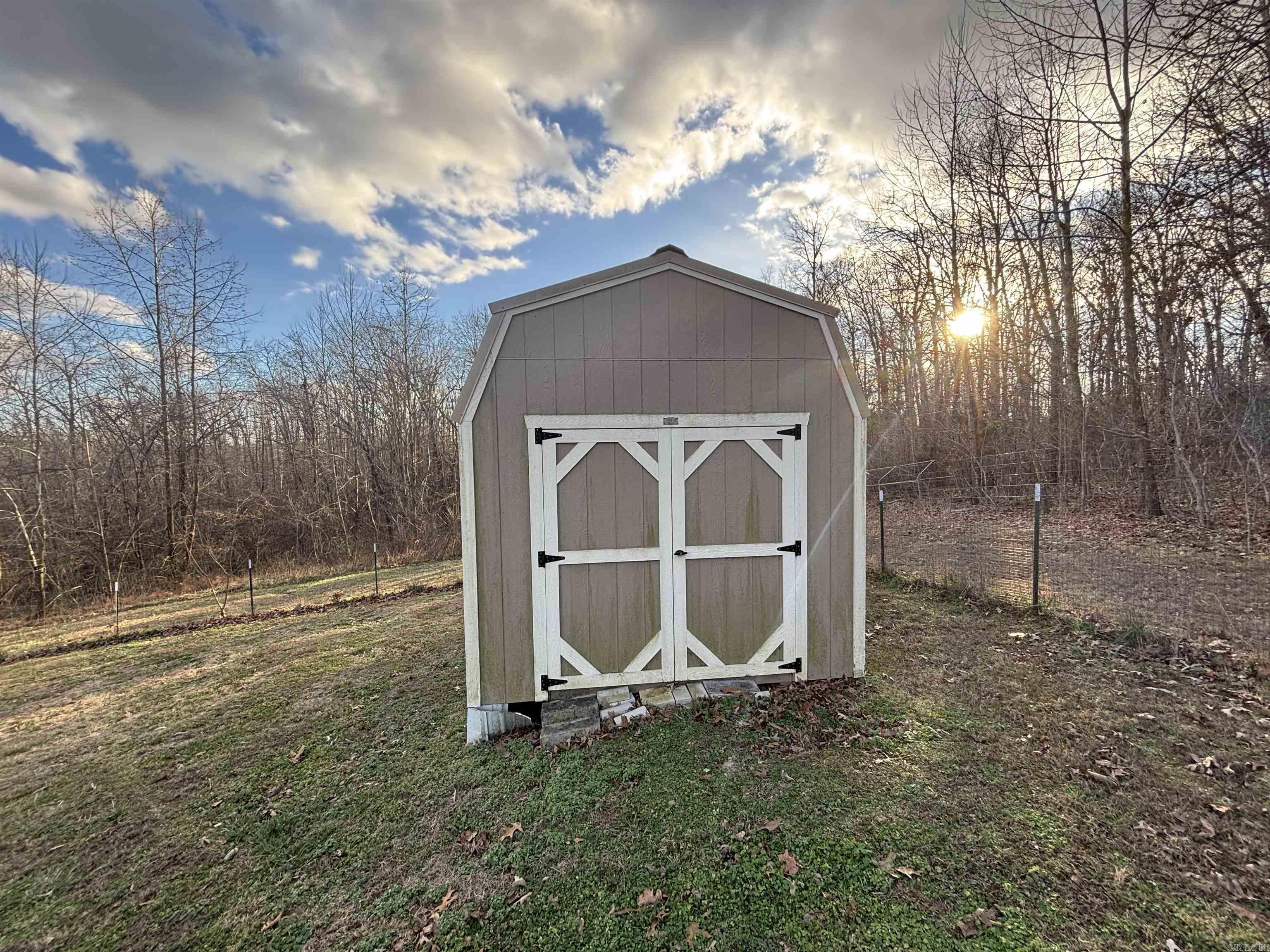 199 Madison 1271 Huntsville, AR 72740