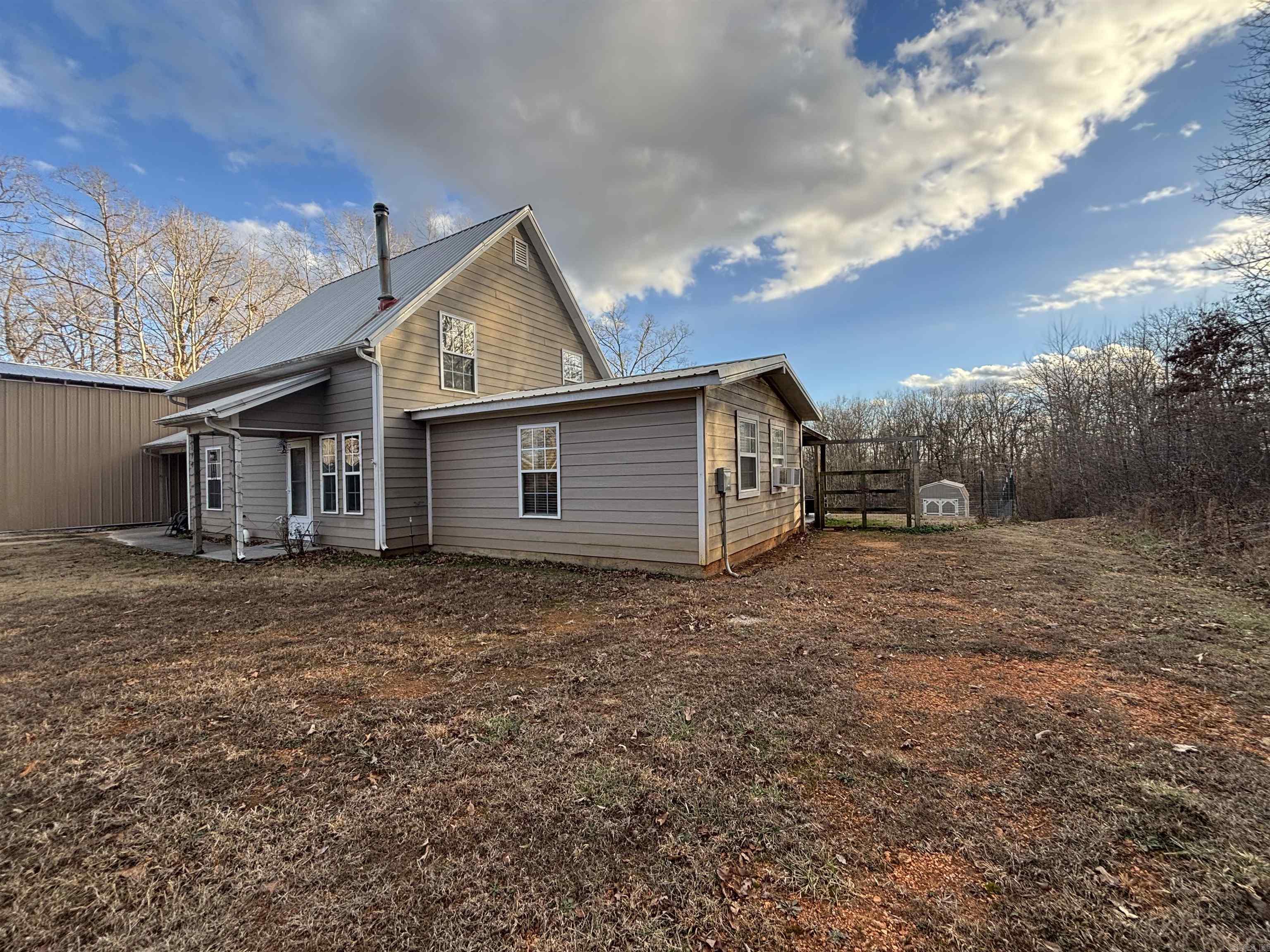 199 Madison 1271 Huntsville, AR 72740