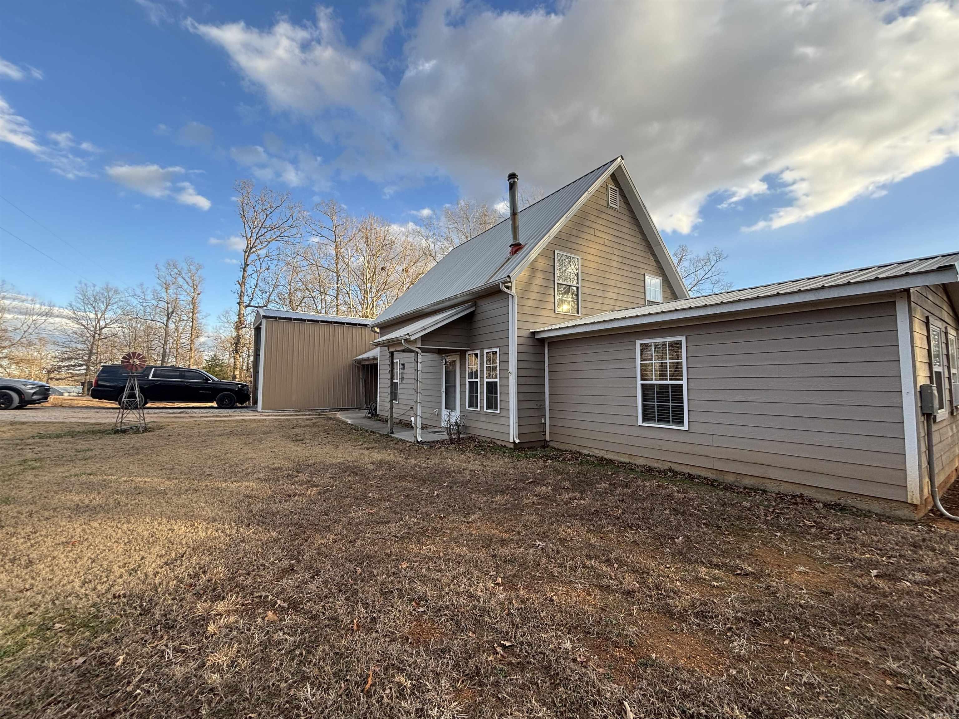 199 Madison 1271 Huntsville, AR 72740