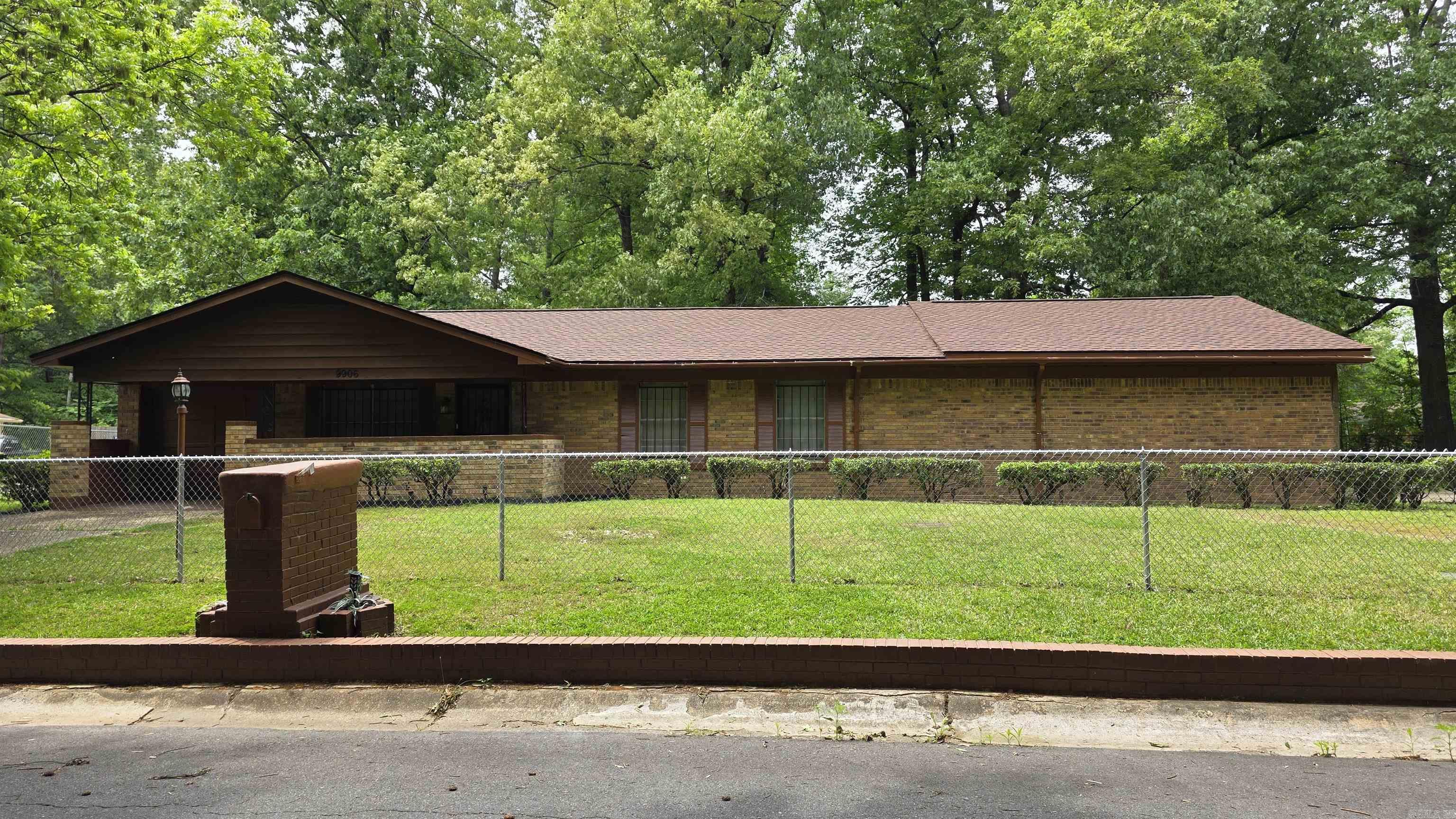 9906 Ramona Drive Little Rock, AR 72209-4208