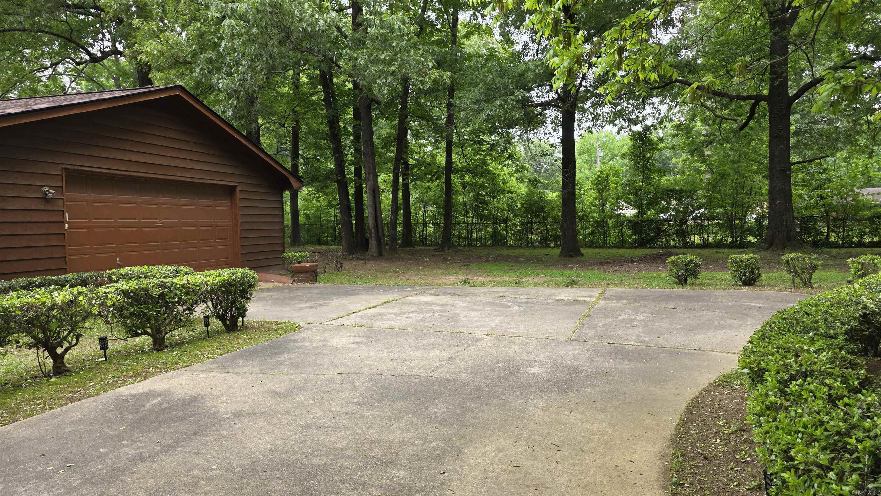 9906 Ramona Drive Little Rock, AR 72209-4208