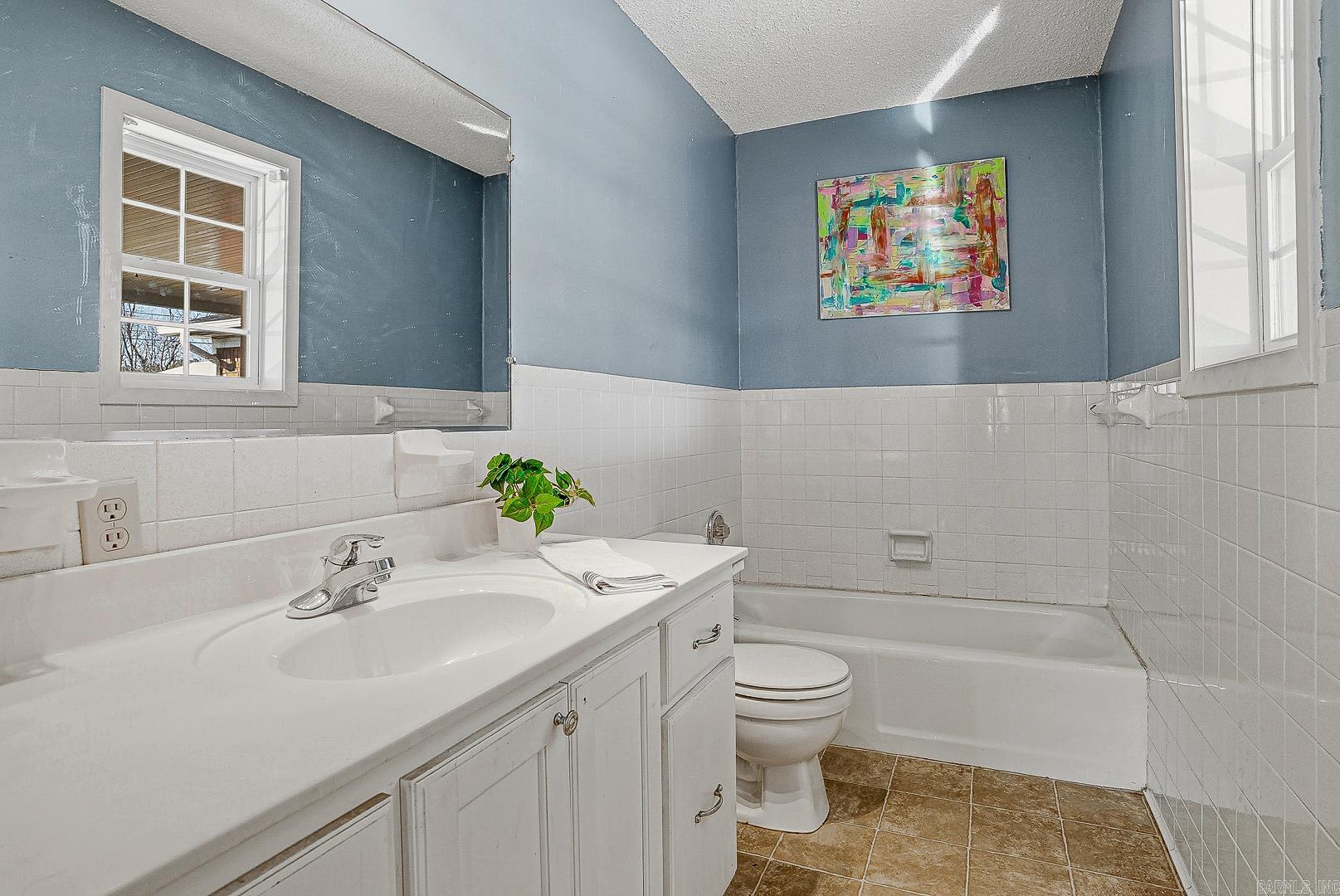 403 Rosewood Dr Paragould, AR 72450