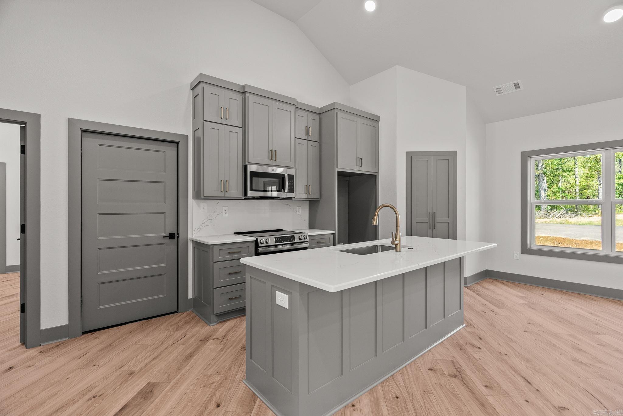 75 Turkey Roost Drive Greenbrier, AR 72058