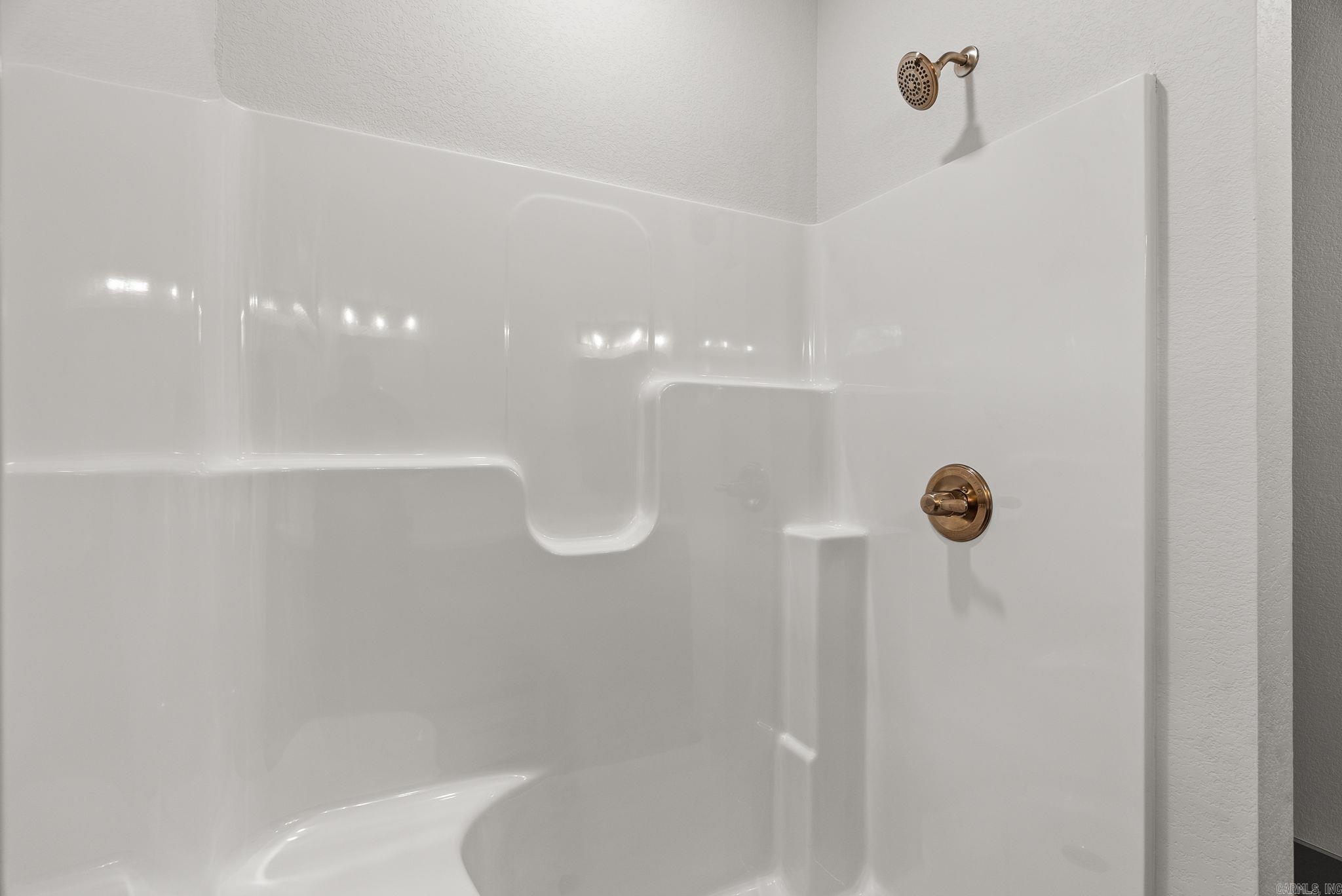 75 Turkey Roost Drive Greenbrier, AR 72058