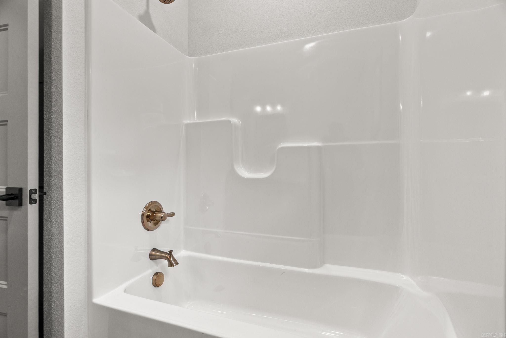 75 Turkey Roost Drive Greenbrier, AR 72058