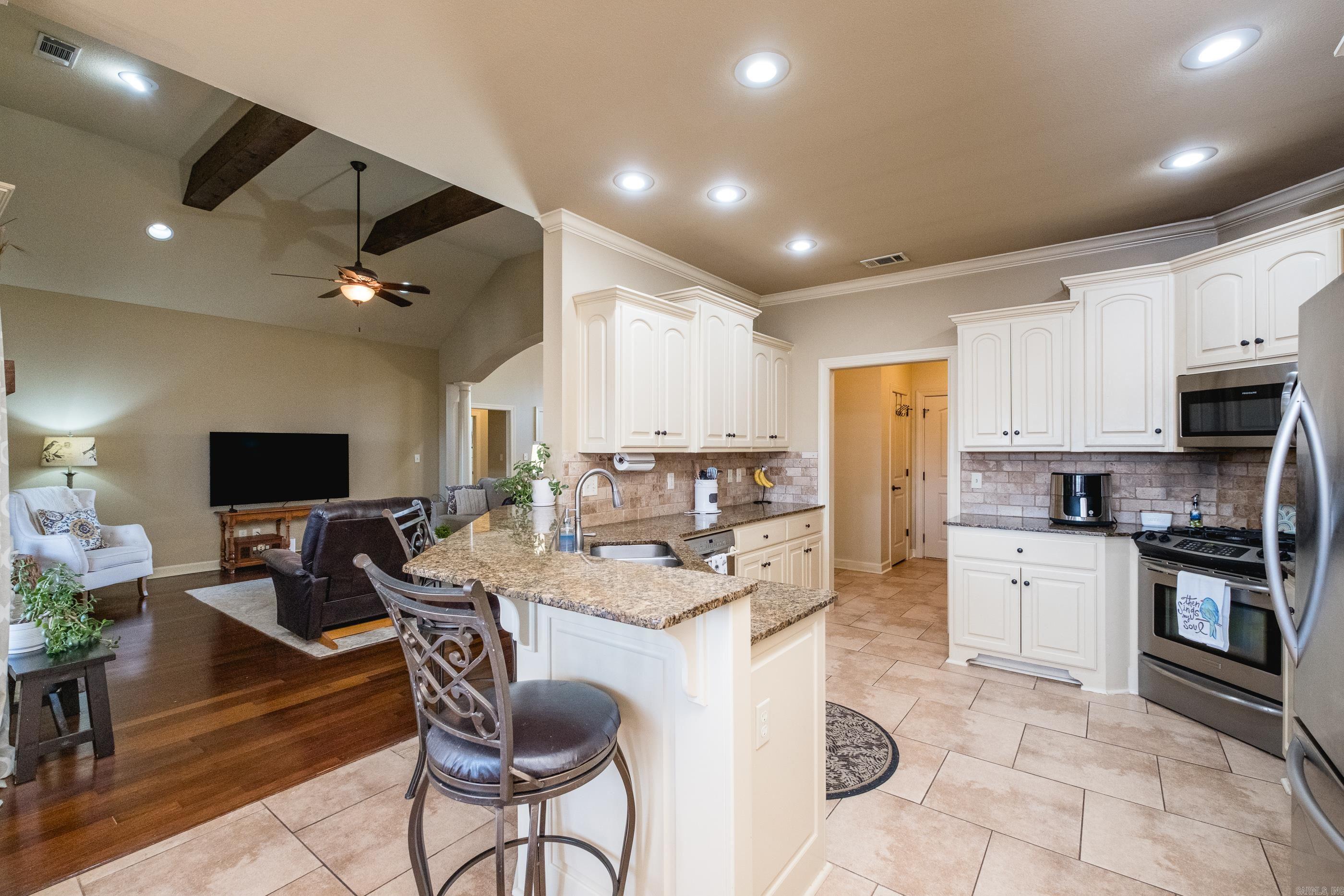 26 Epernay Cir Little Rock, AR 72223