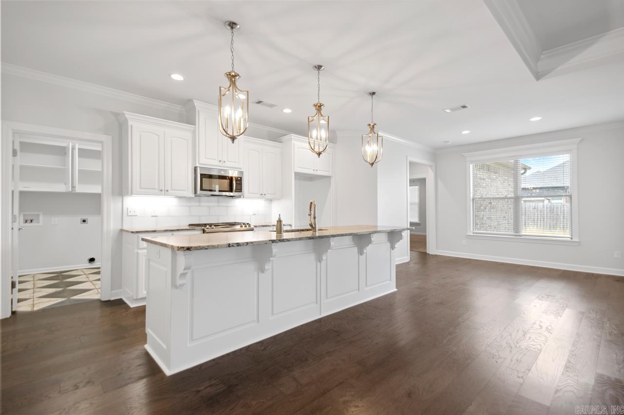 9608 Meadow Creek Drive Sherwood, AR 72120