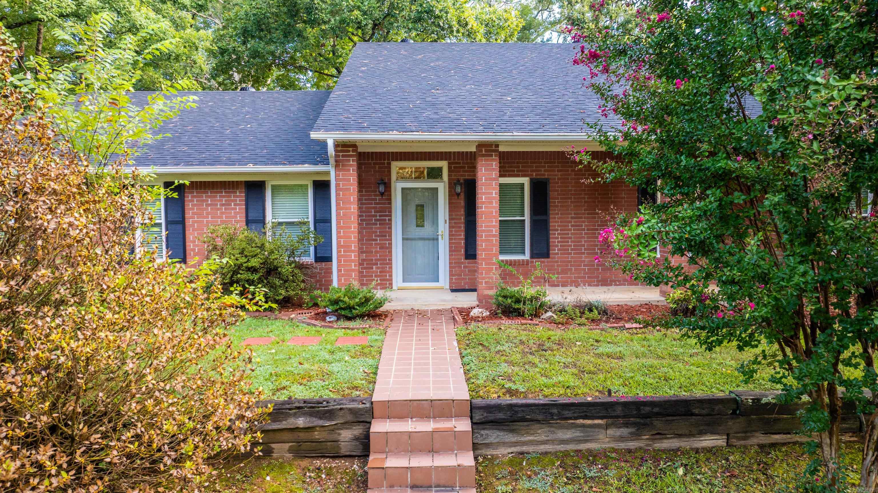 4005 Salt Creek Road Benton, AR 72019