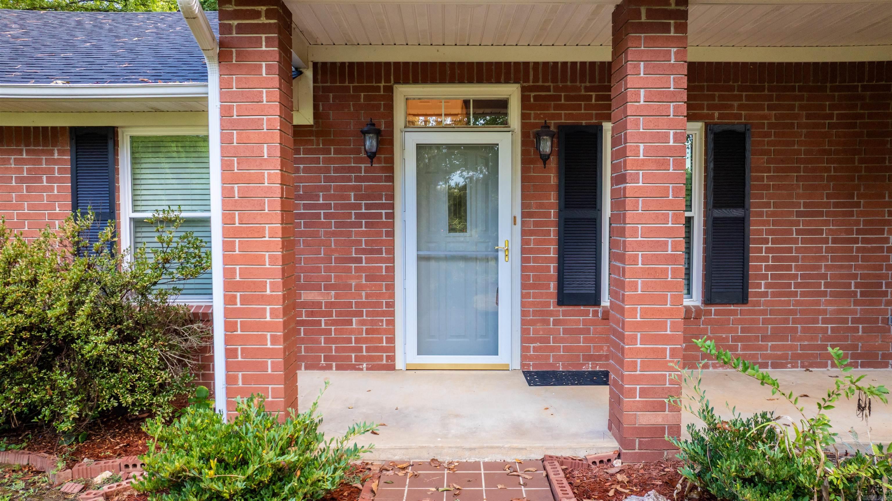 4005 Salt Creek Road Benton, AR 72019