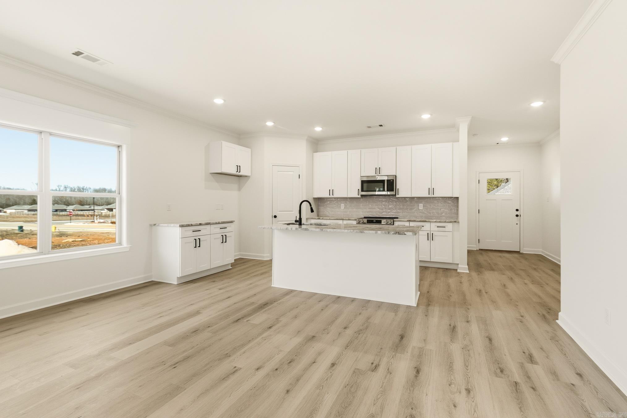 22 Wolfsbridge Loop Cabot, AR 72023