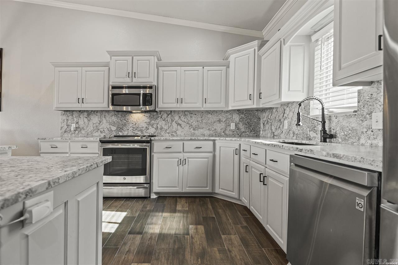 225 Lookout Point Hot Springs, AR 71913