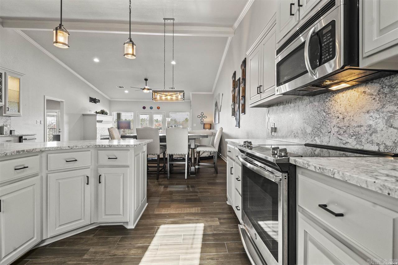 225 Lookout Point Hot Springs, AR 71913