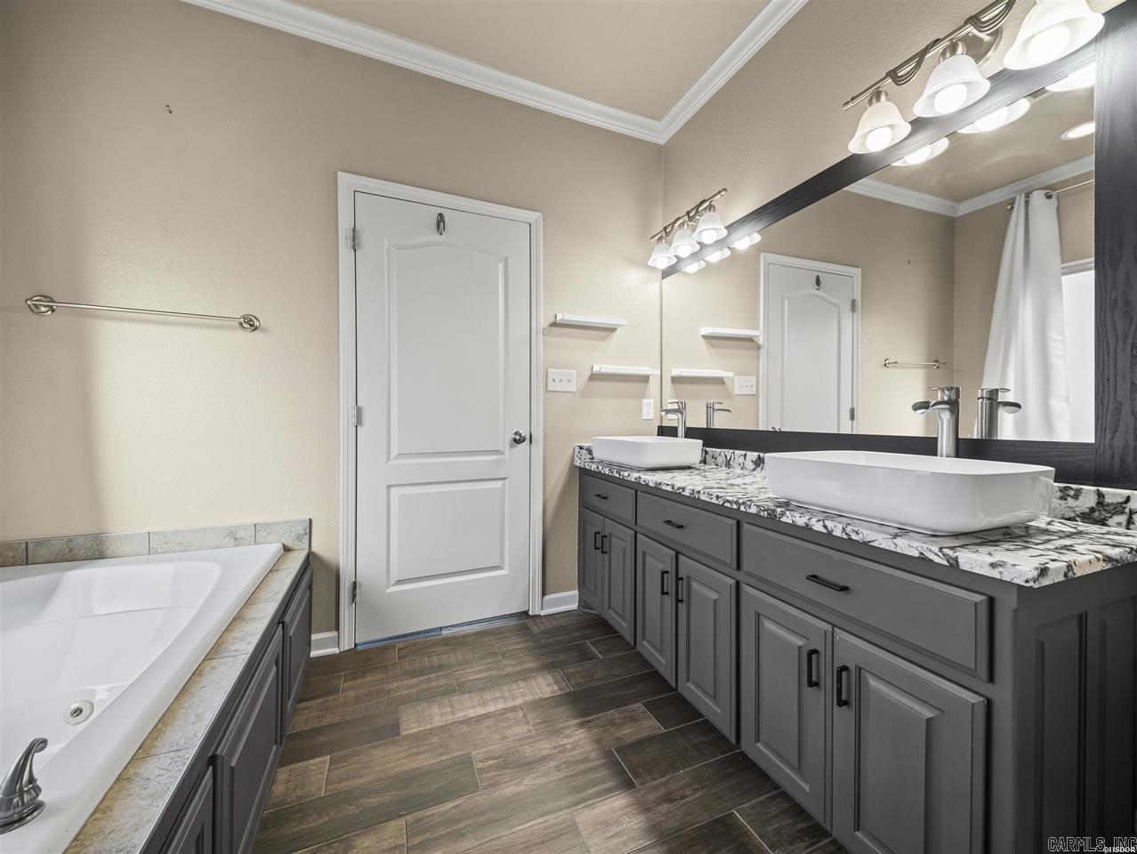 225 Lookout Point Hot Springs, AR 71913