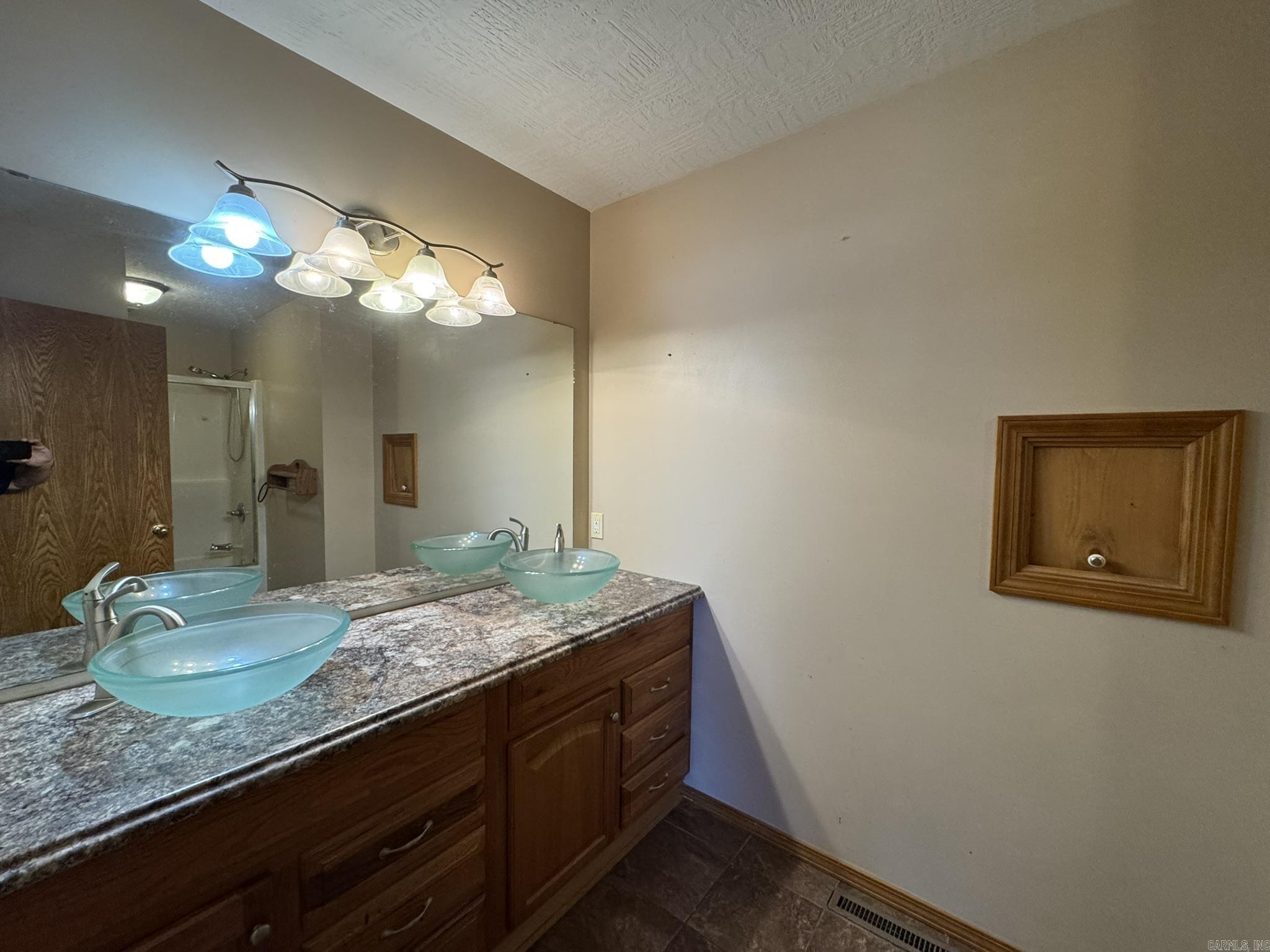 321 Cooper  Mountain Home, AR