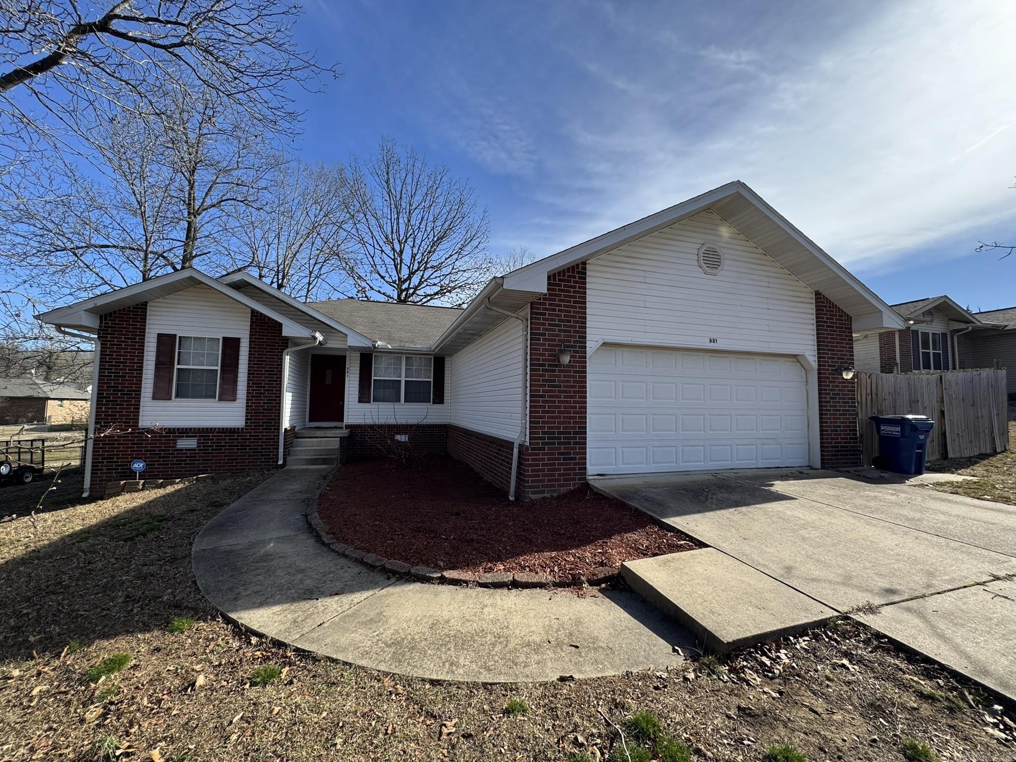 321 Cooper  Mountain Home, AR