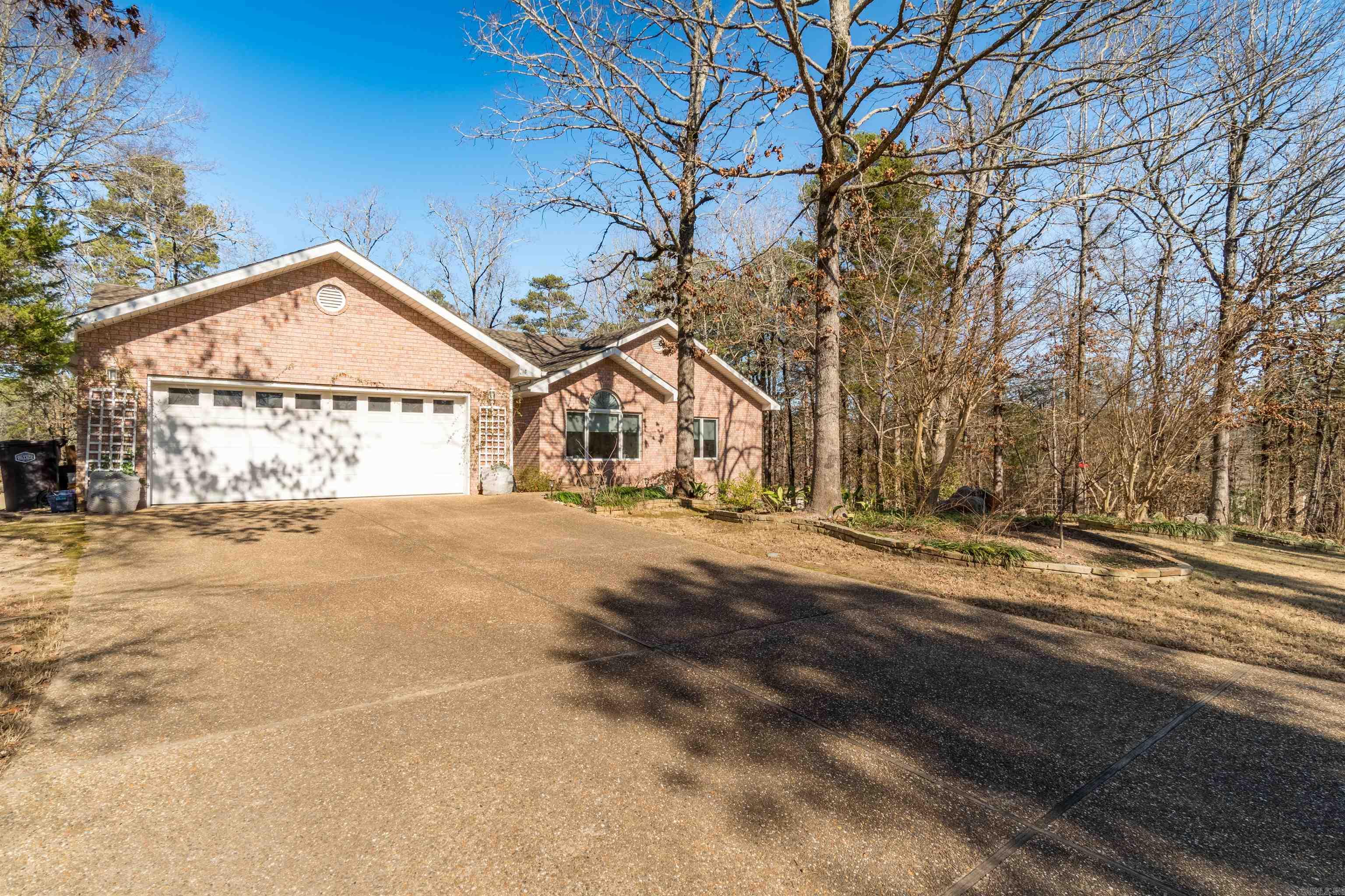 5 Conquista Lane Hot Springs Village, AR 71909