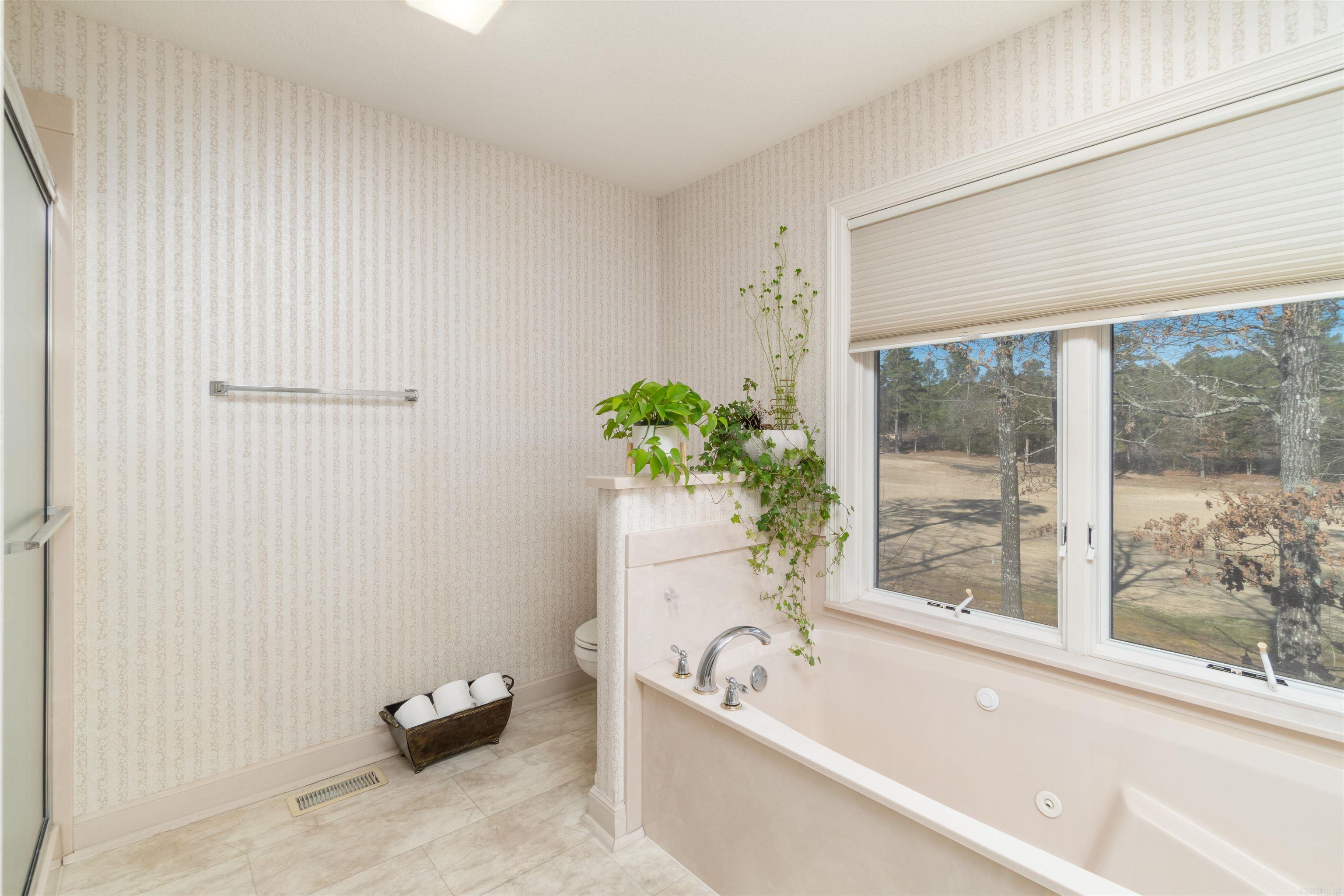 5 Conquista Lane Hot Springs Village, AR 71909