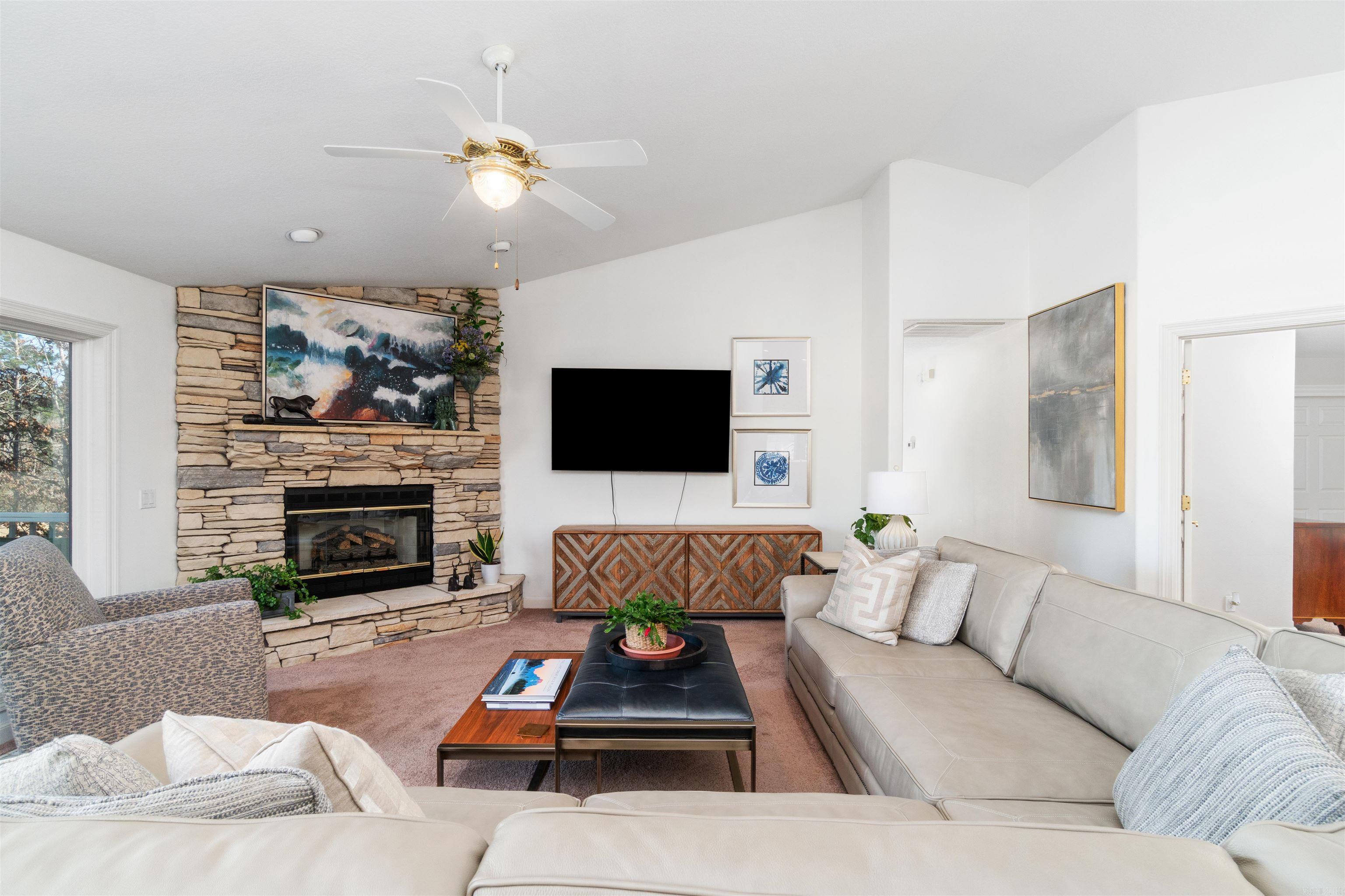 5 Conquista Lane Hot Springs Village, AR 71909