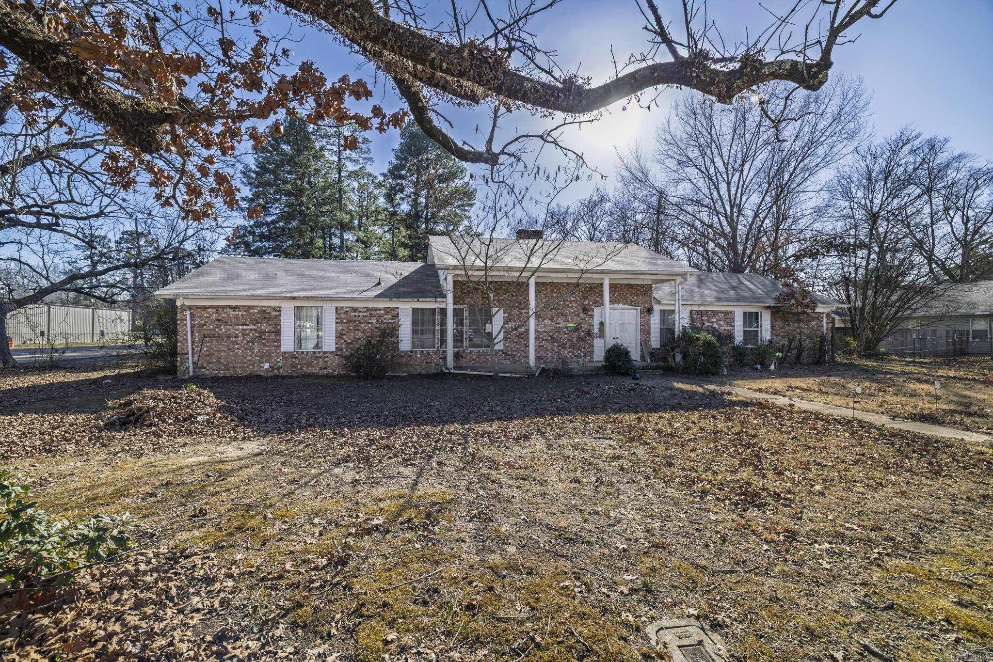 910 E Pine  Gurdon, AR