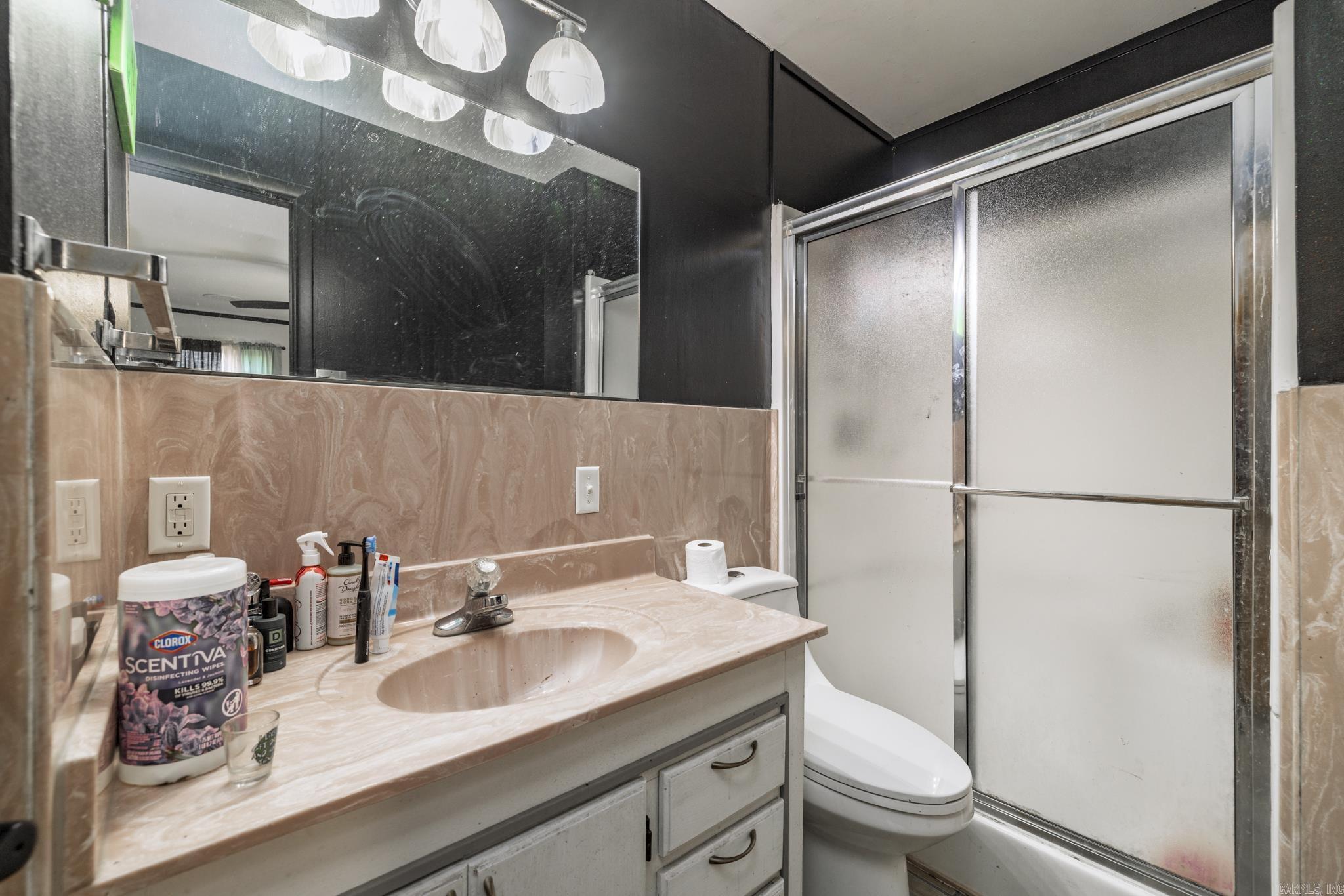 910 E Pine  Gurdon, AR