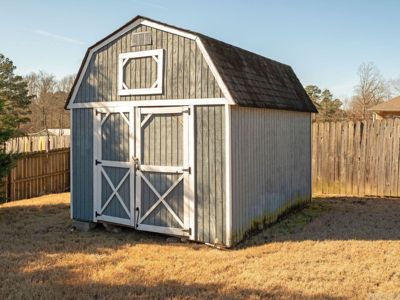 565 Triple J Drive Lonoke, AR 72086