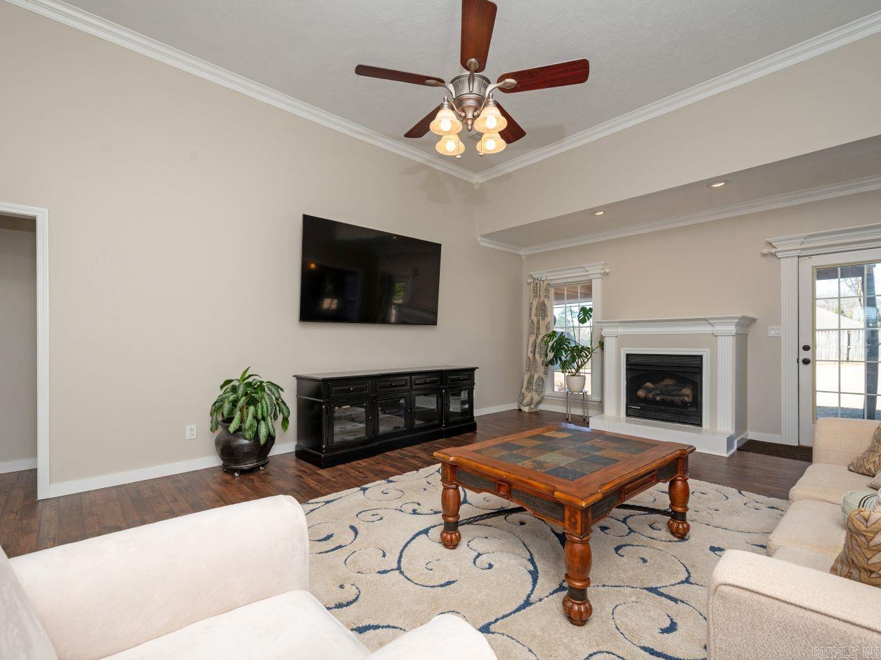 565 Triple J Drive Lonoke, AR 72086