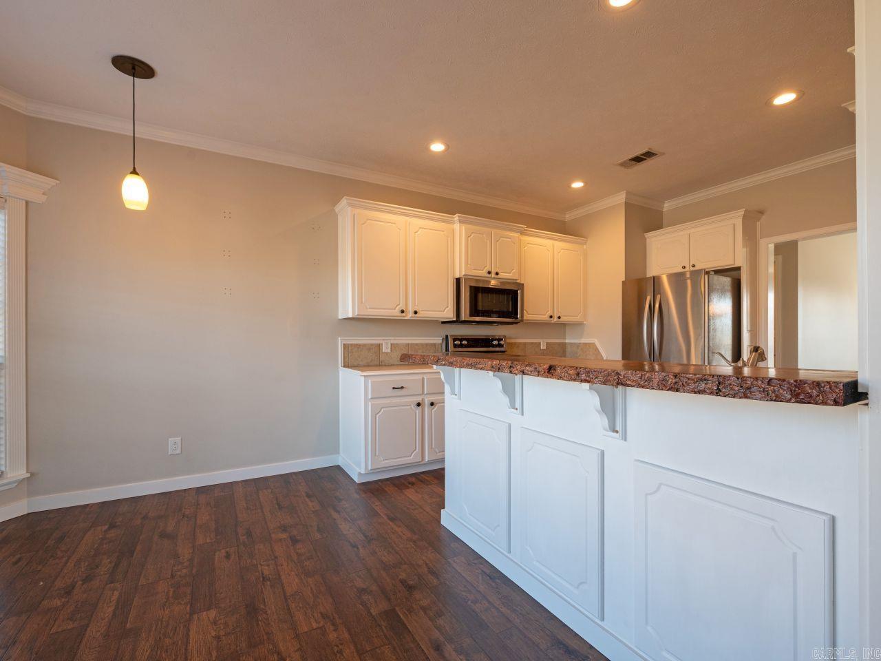 565 Triple J Drive Lonoke, AR 72086