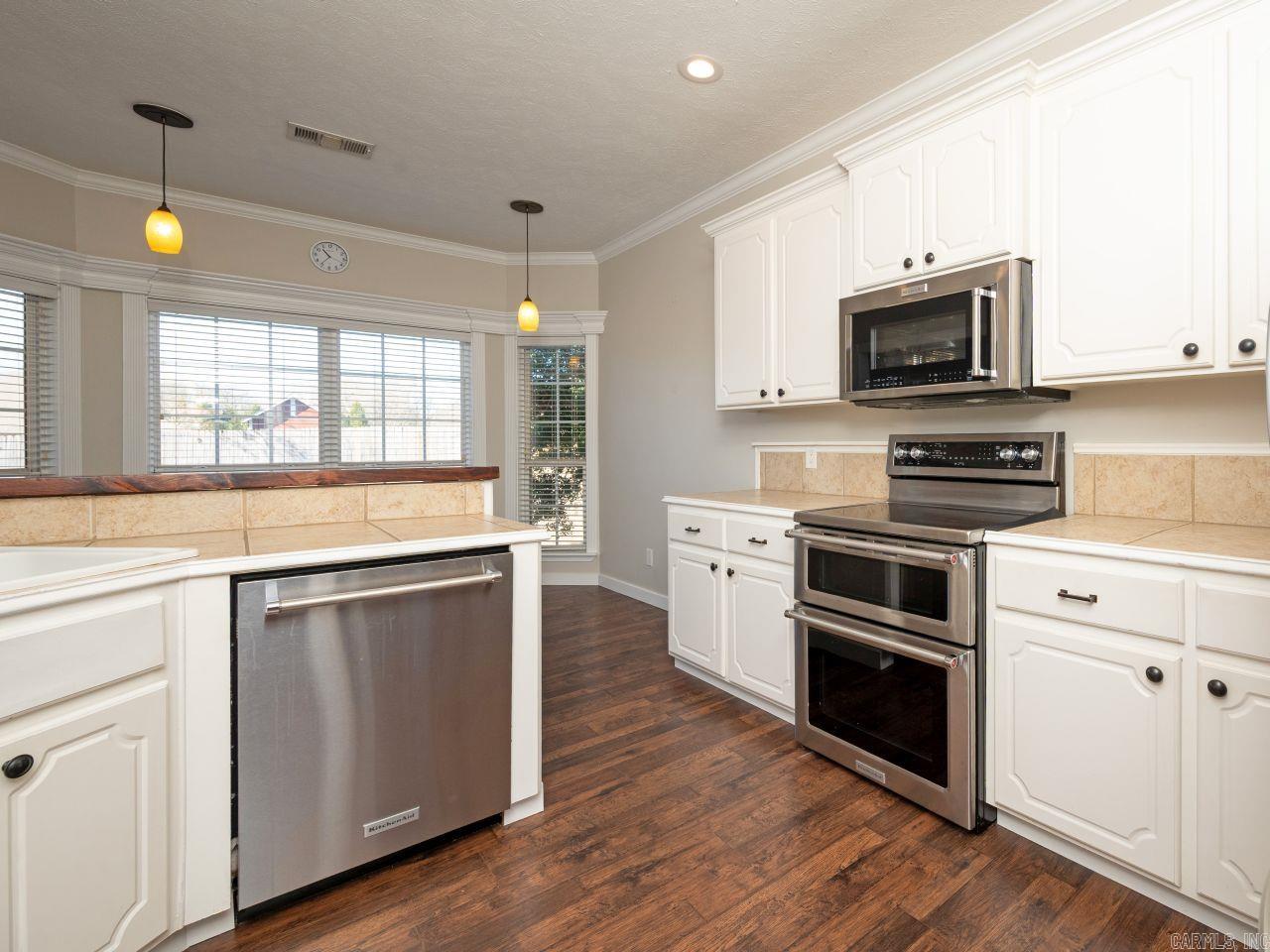 565 Triple J Drive Lonoke, AR 72086