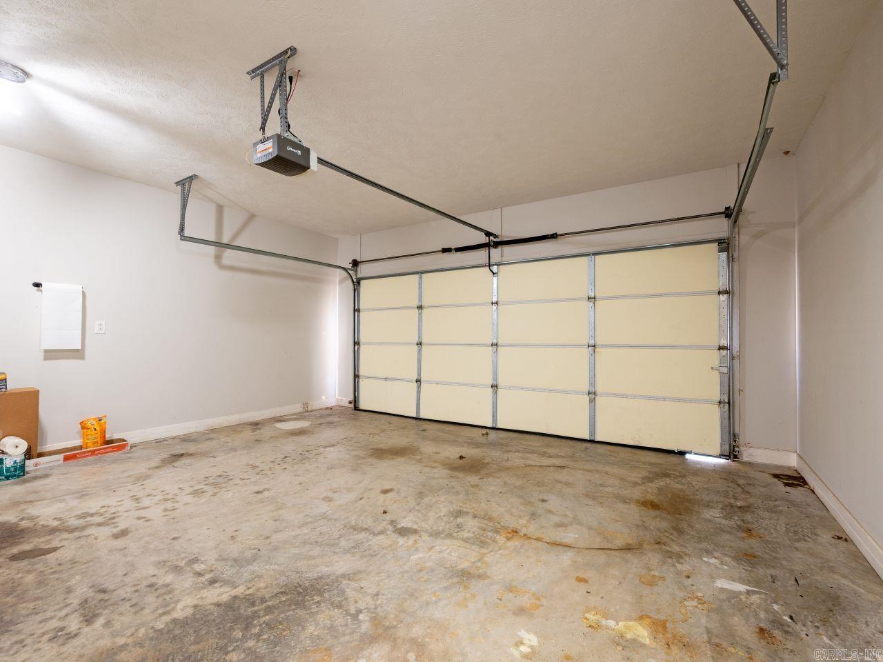 565 Triple J Drive Lonoke, AR 72086