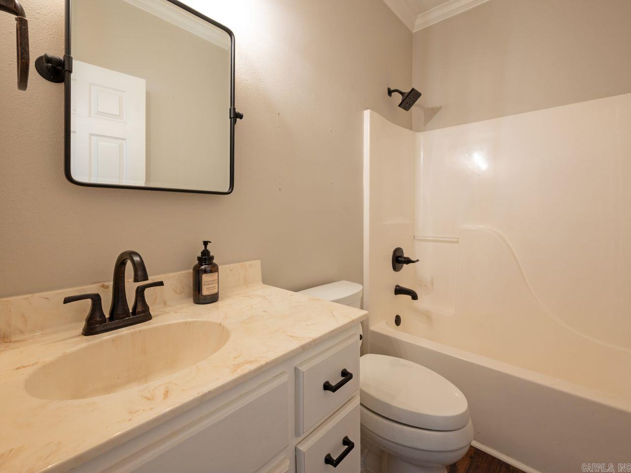 565 Triple J Drive Lonoke, AR 72086