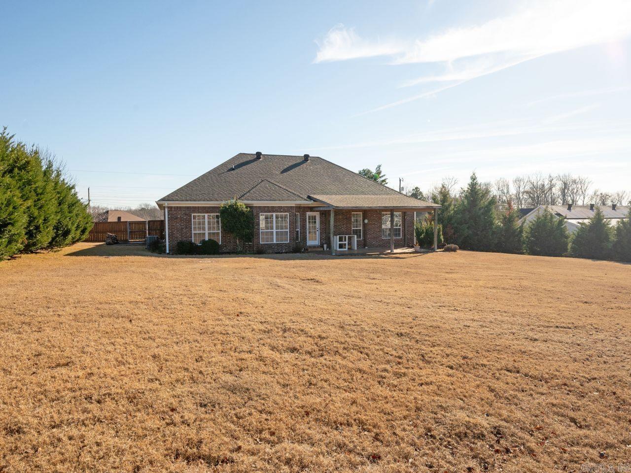 565 Triple J Drive Lonoke, AR 72086