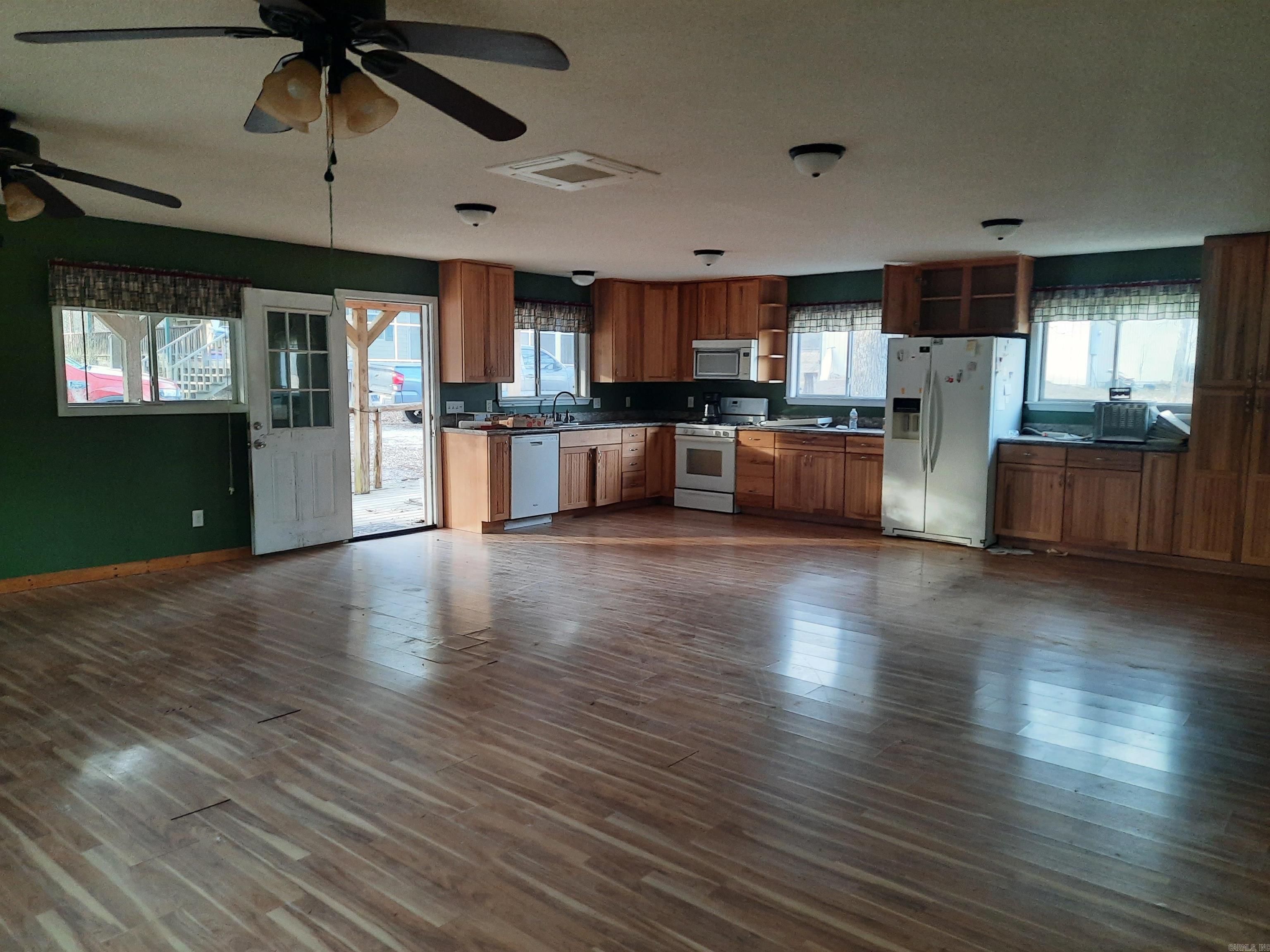 544 Rocky Road Mountain View, AR 72560