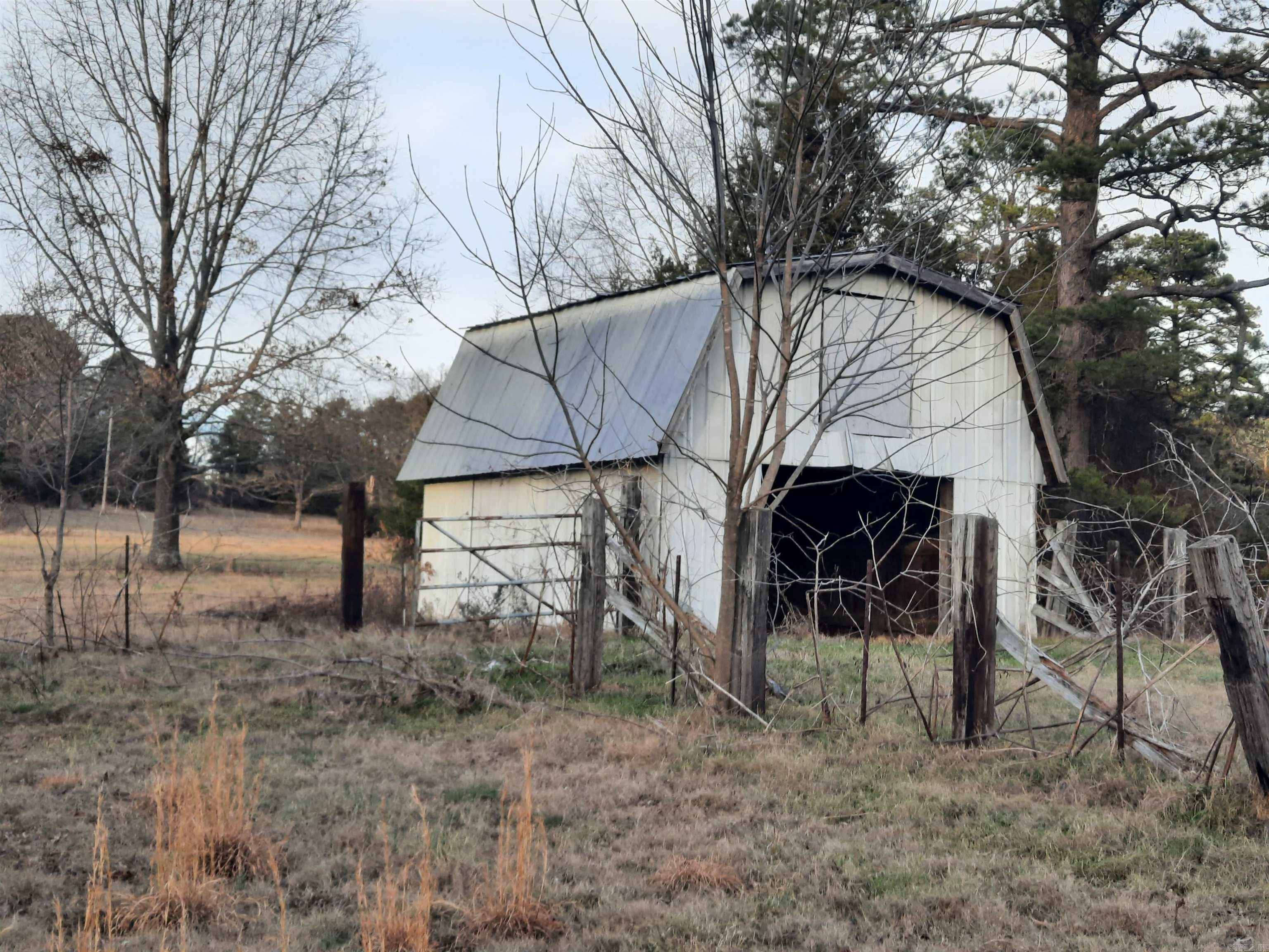 544 Rocky Road Mountain View, AR 72560