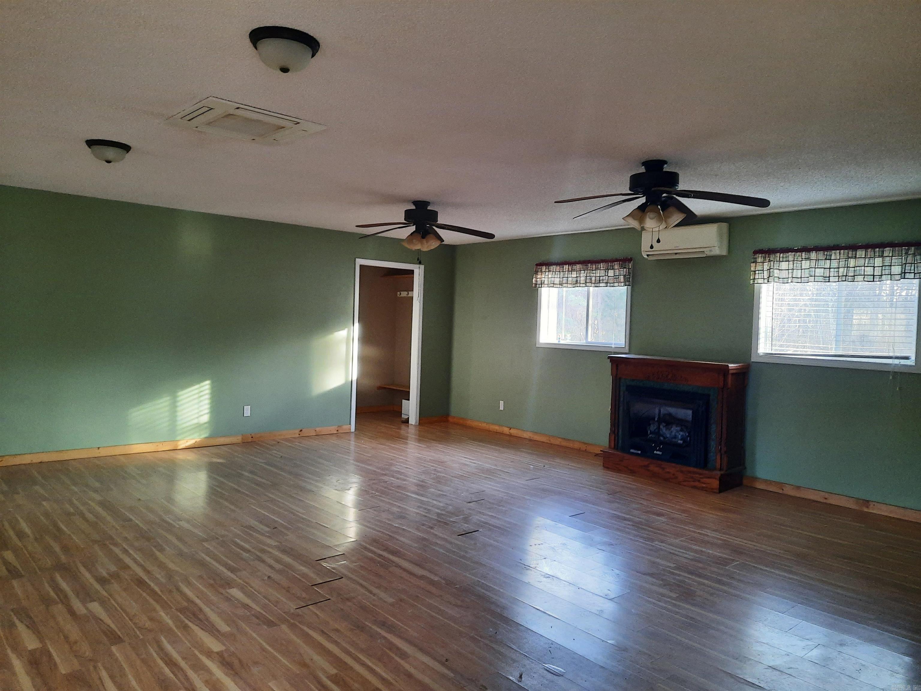 544 Rocky Road Mountain View, AR 72560