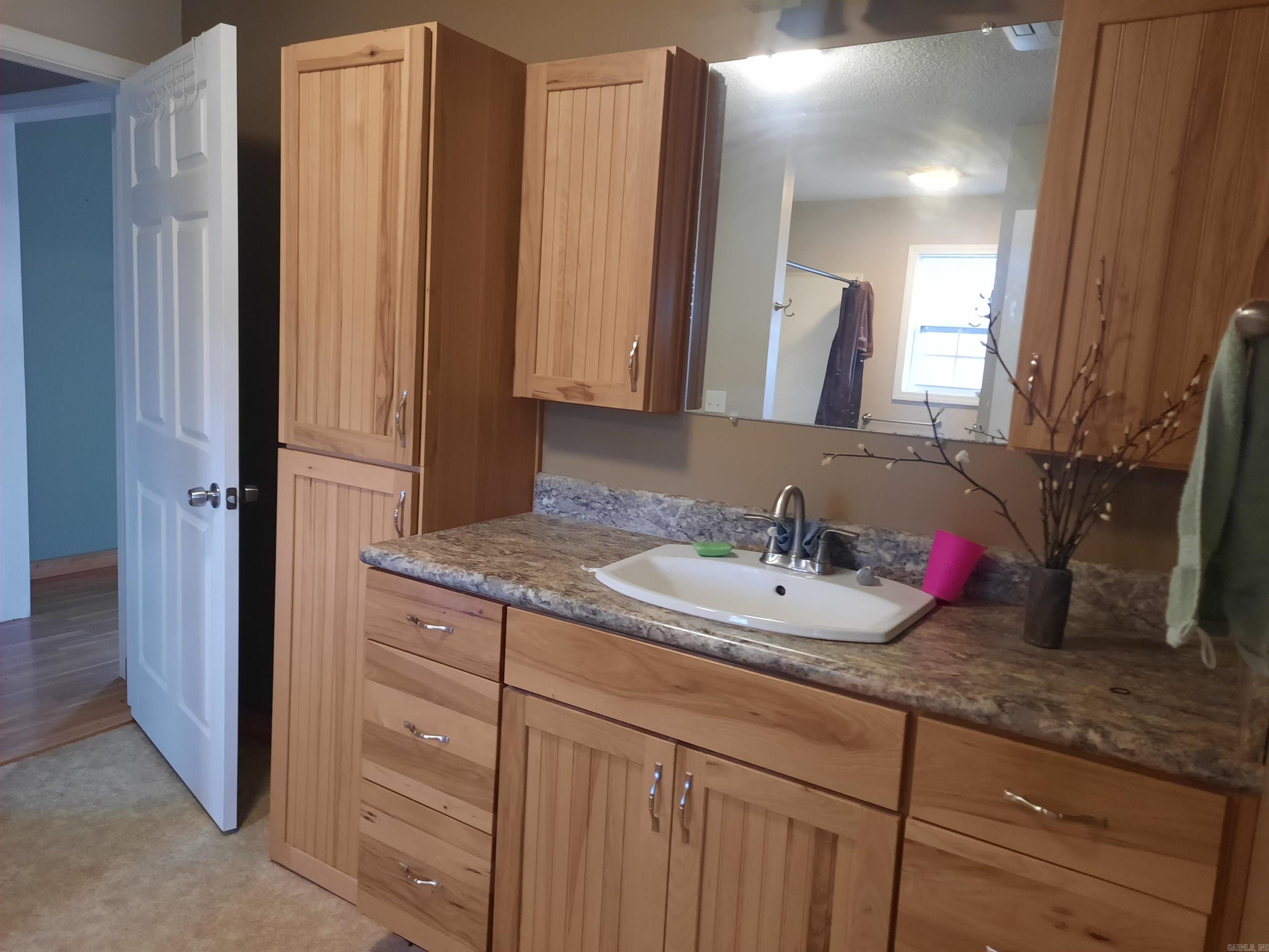 544 Rocky Road Mountain View, AR 72560