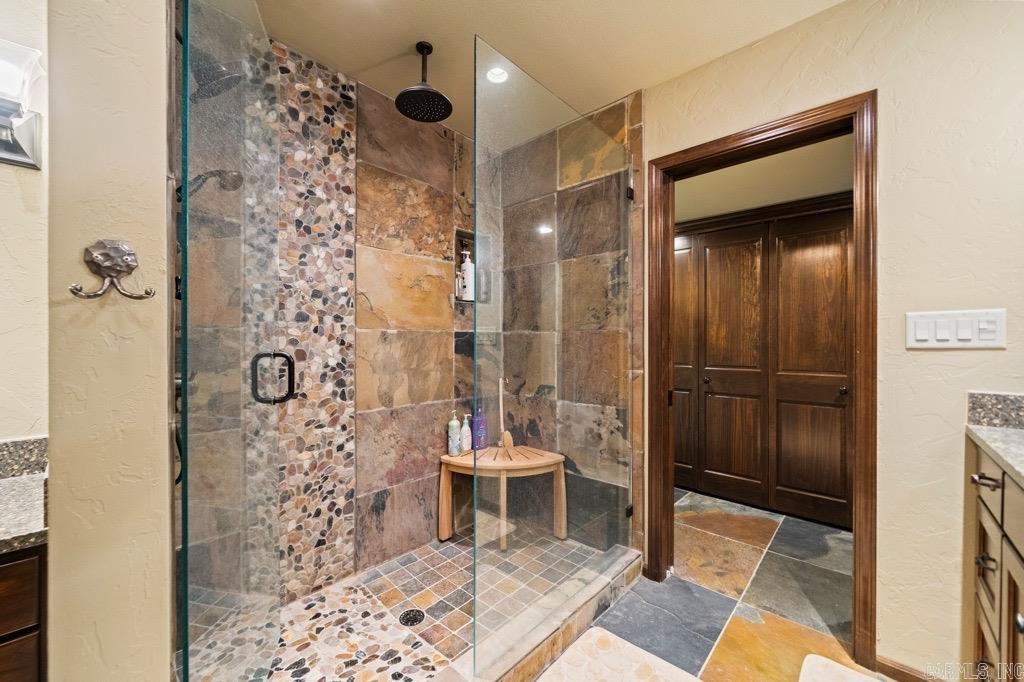 138 Silver Point  Mount Ida, AR