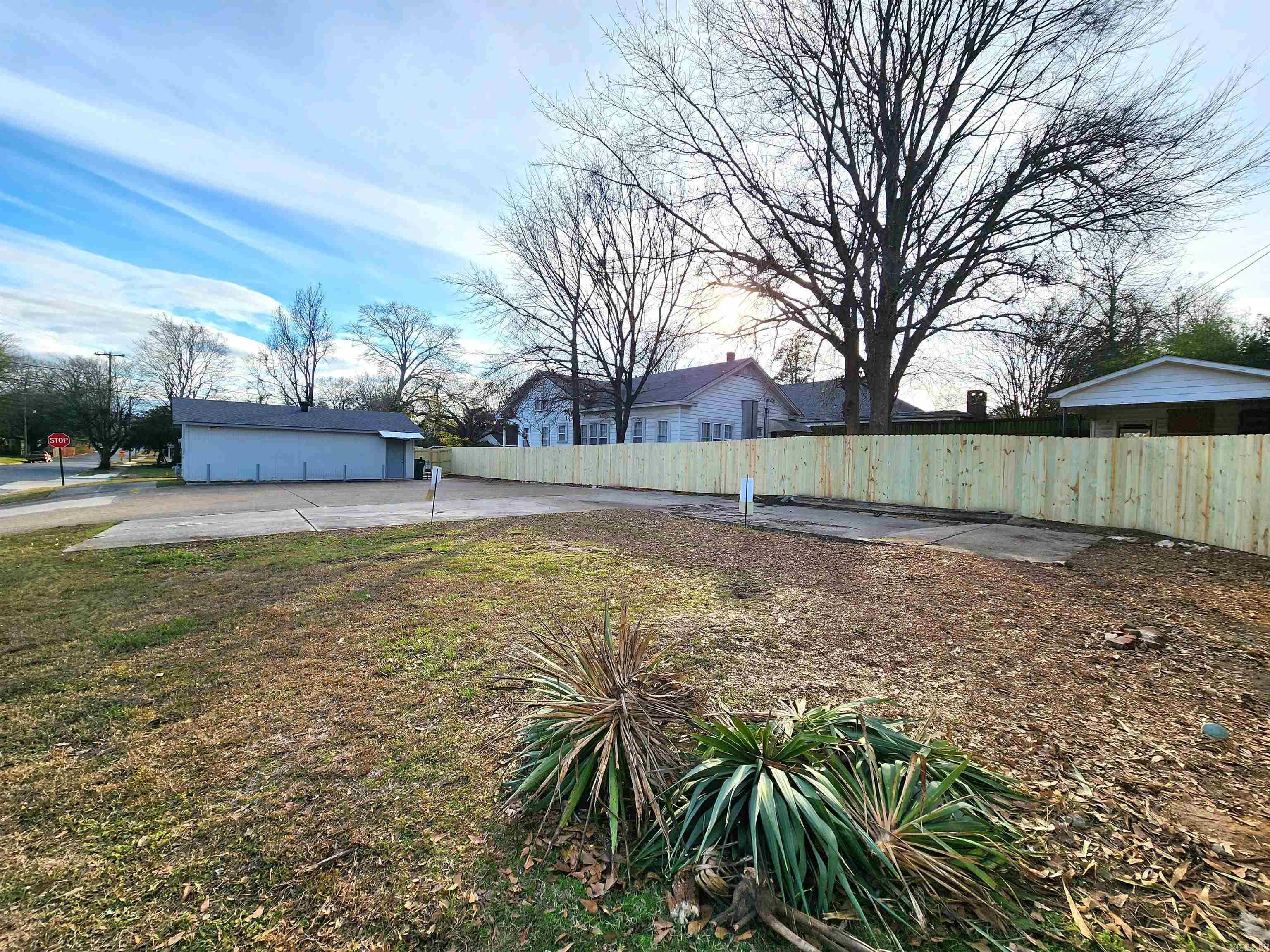 800 W Main  El Dorado, AR