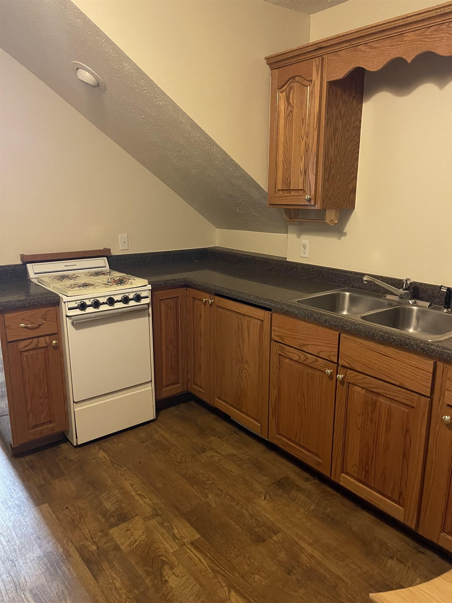 1173 Moten Cemetery Mammoth Spring, AR 72554