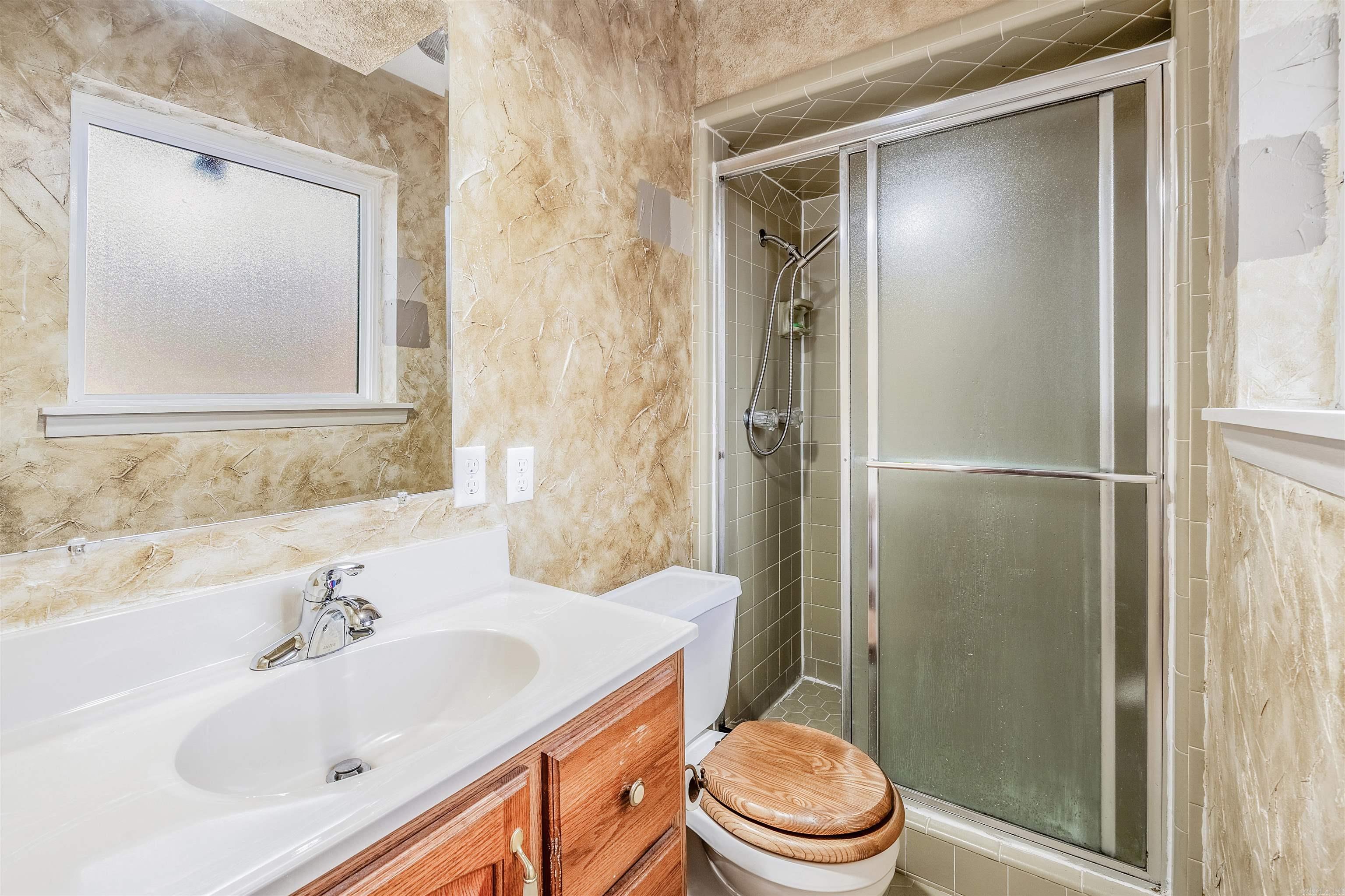 12200 Southridge Drive Little Rock, AR 72212