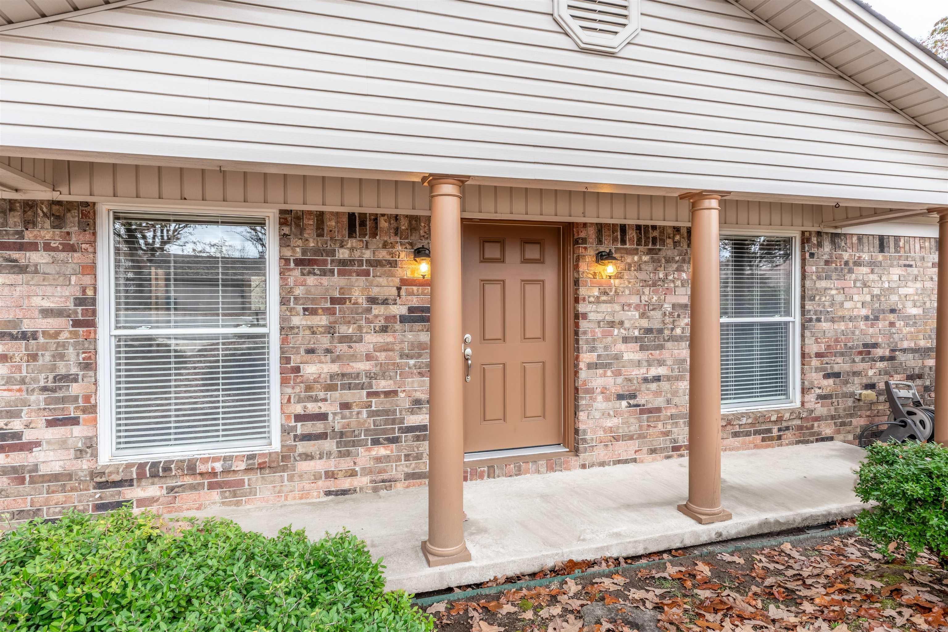 12200 Southridge Drive Little Rock, AR 72212