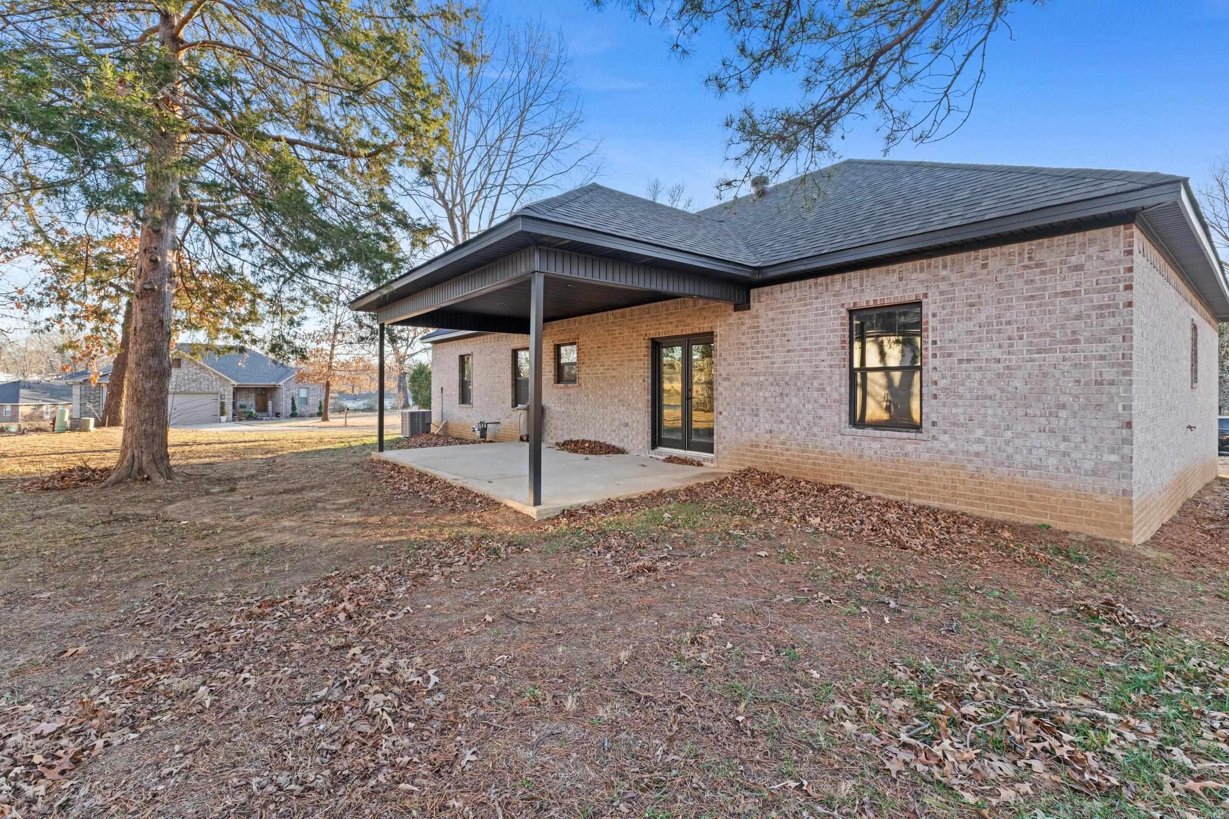 1368 Hampshire Circle Mountain Home, AR 72653