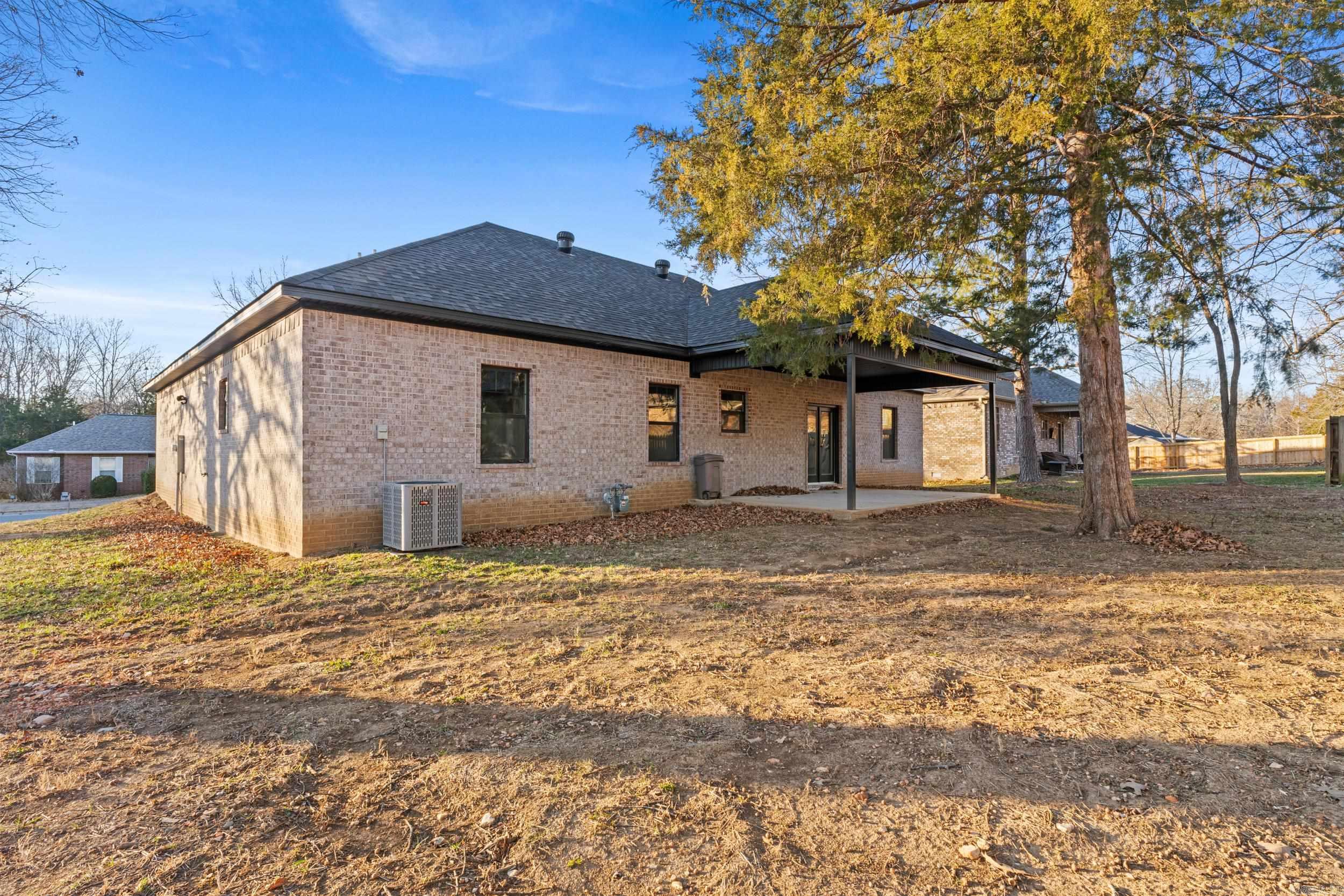 1368 Hampshire Circle Mountain Home, AR 72653