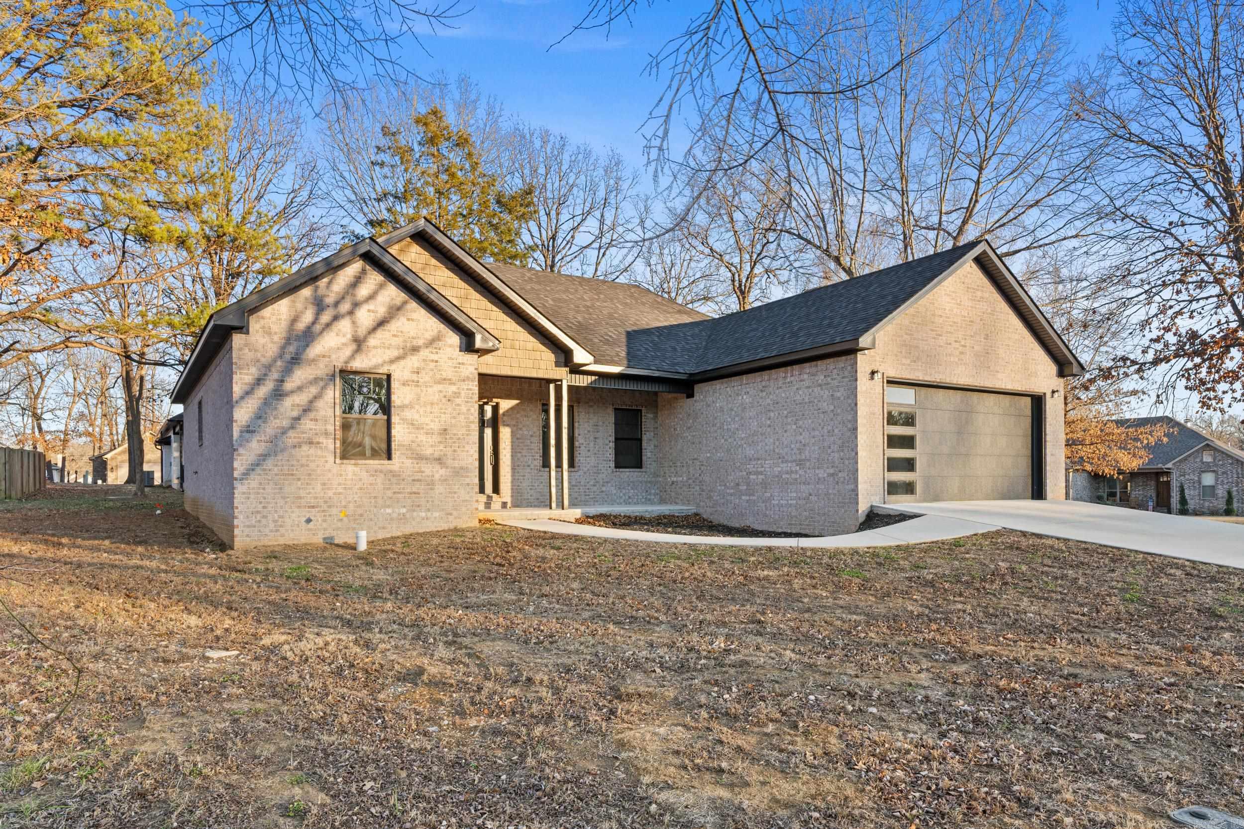 1368 Hampshire Circle Mountain Home, AR 72653