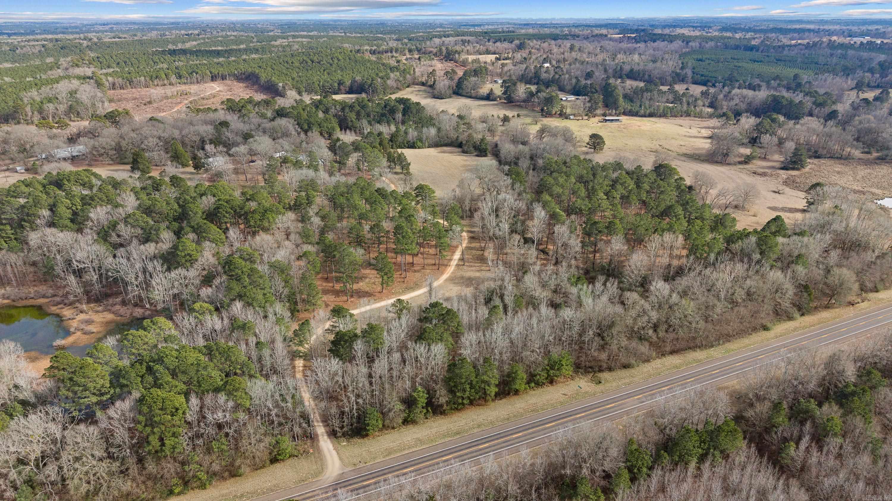 401 South St. Douglassville, TX 75560