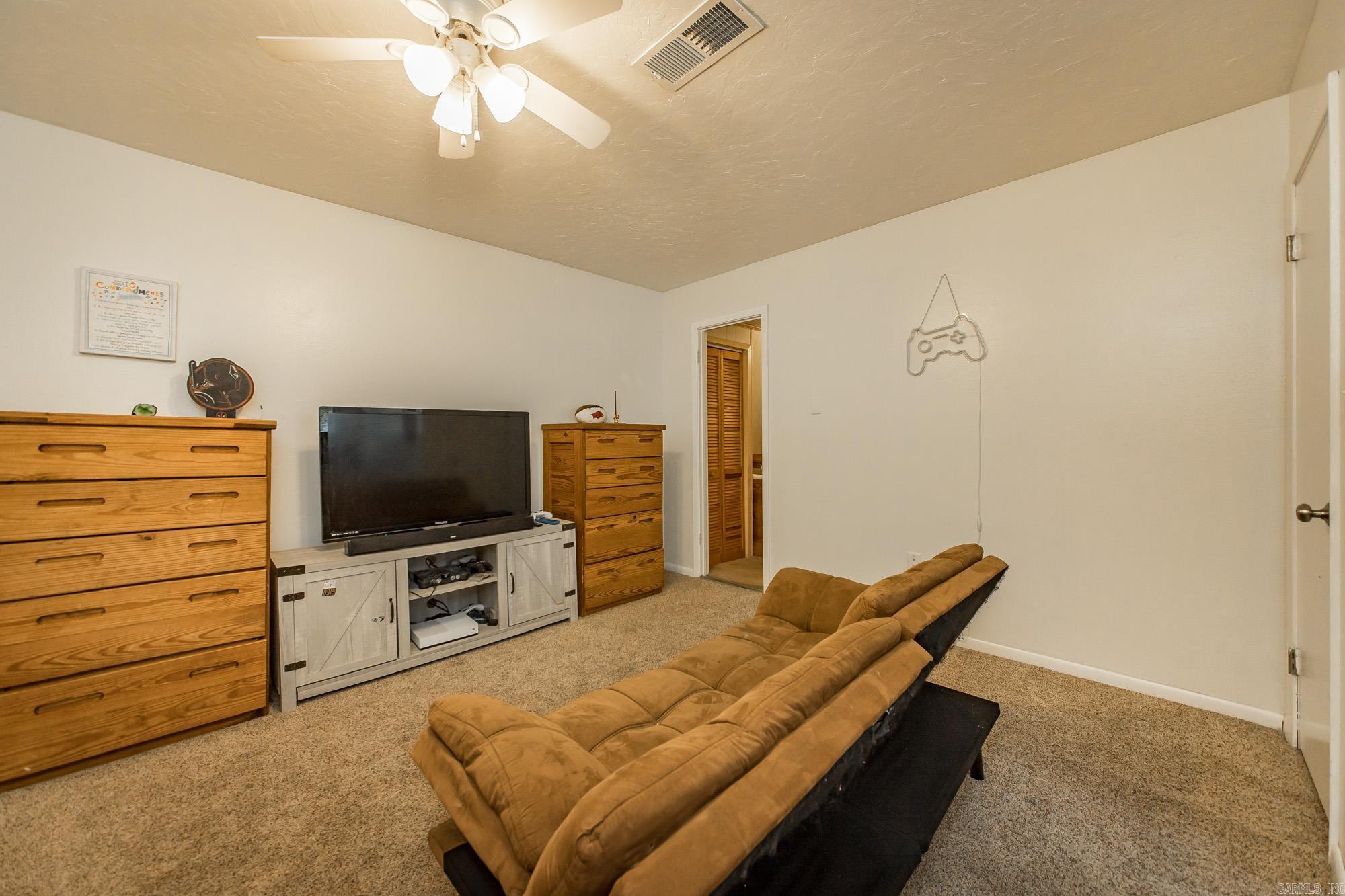 9 Pepper Tree Place Searcy, AR 72143-6431