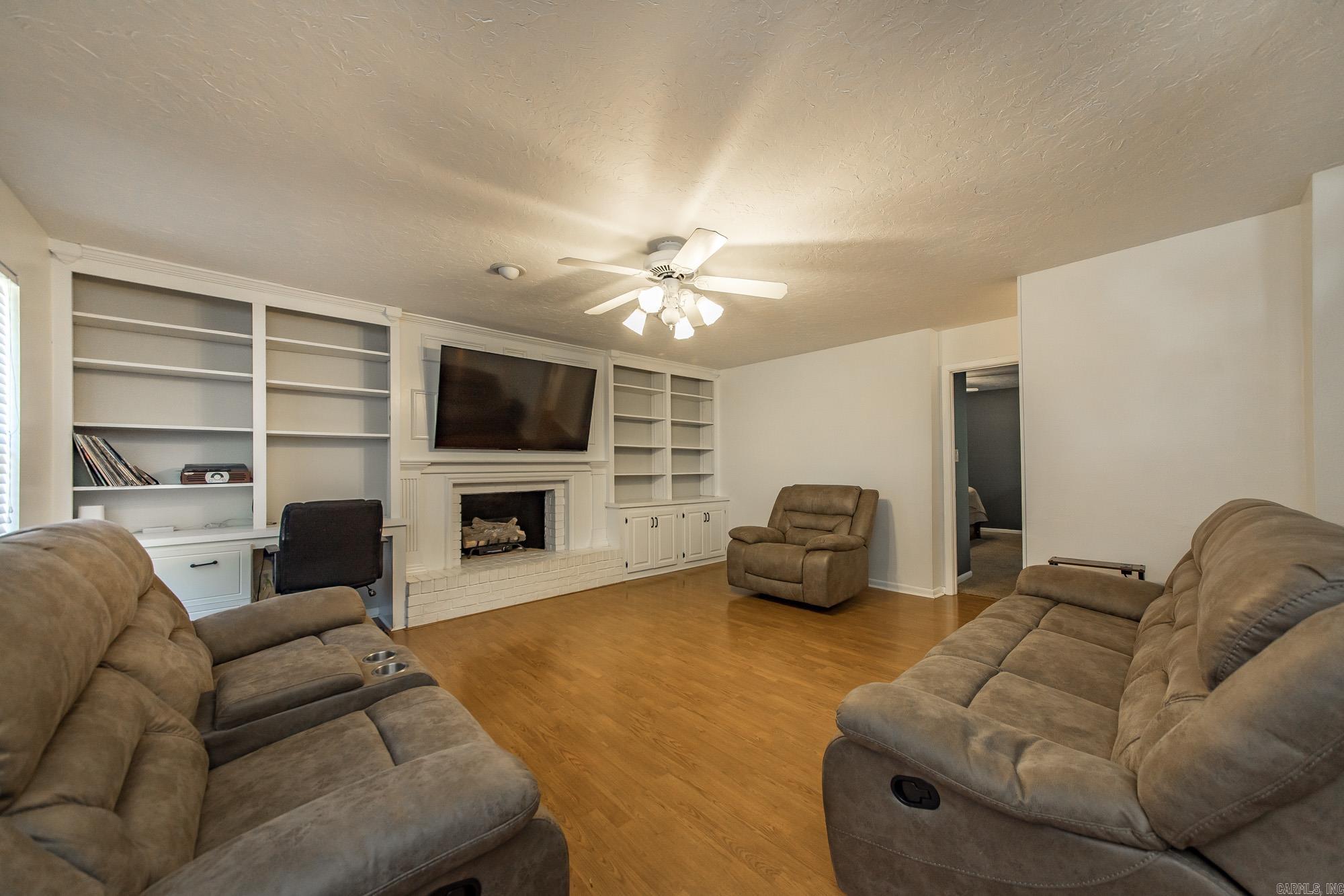 9 Pepper Tree Place Searcy, AR 72143-6431